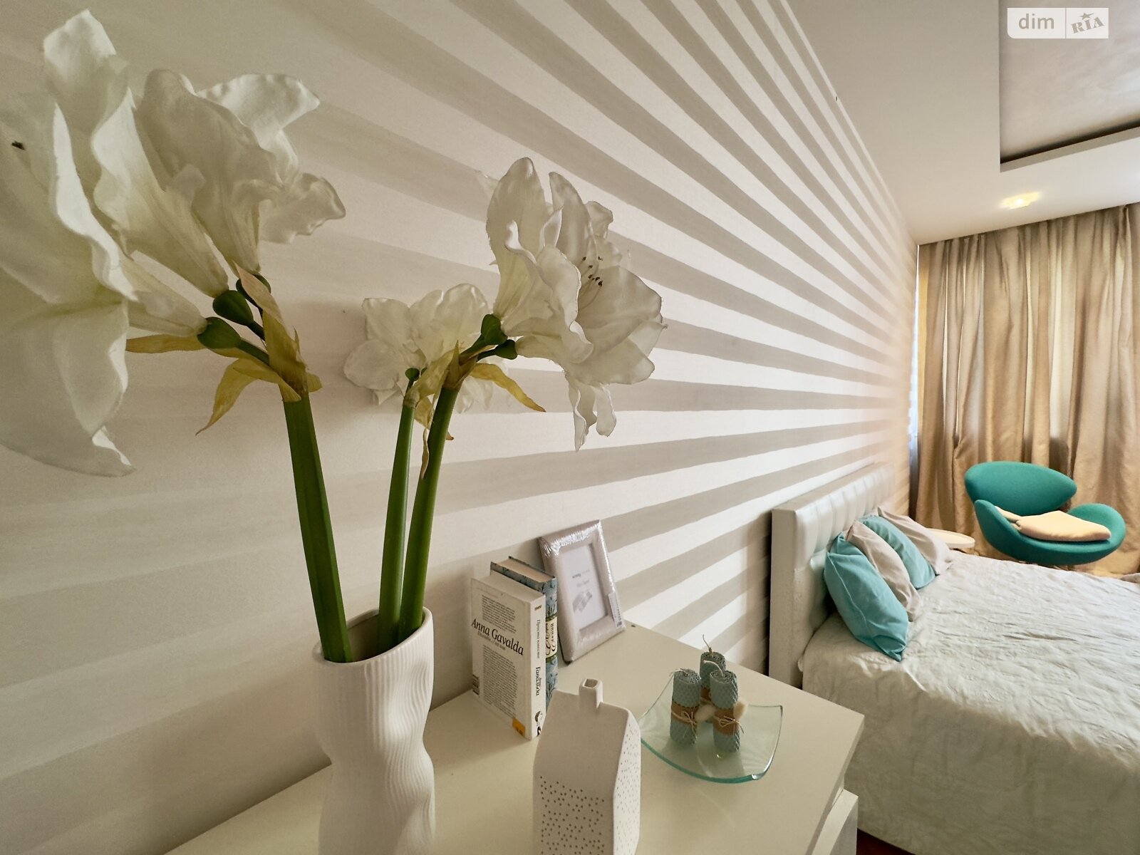 трикімнатна квартира в Дніпрі, район Нагорний, на вул. Бригадна 11 в довготривалу оренду помісячно фото 1