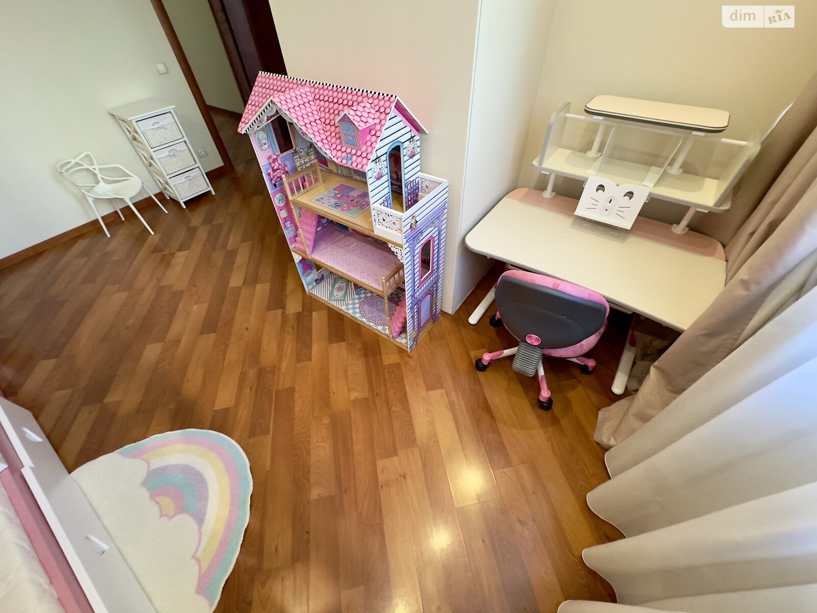 трикімнатна квартира в Дніпрі, район Нагорний, на вул. Бригадна 11 в довготривалу оренду помісячно фото 1