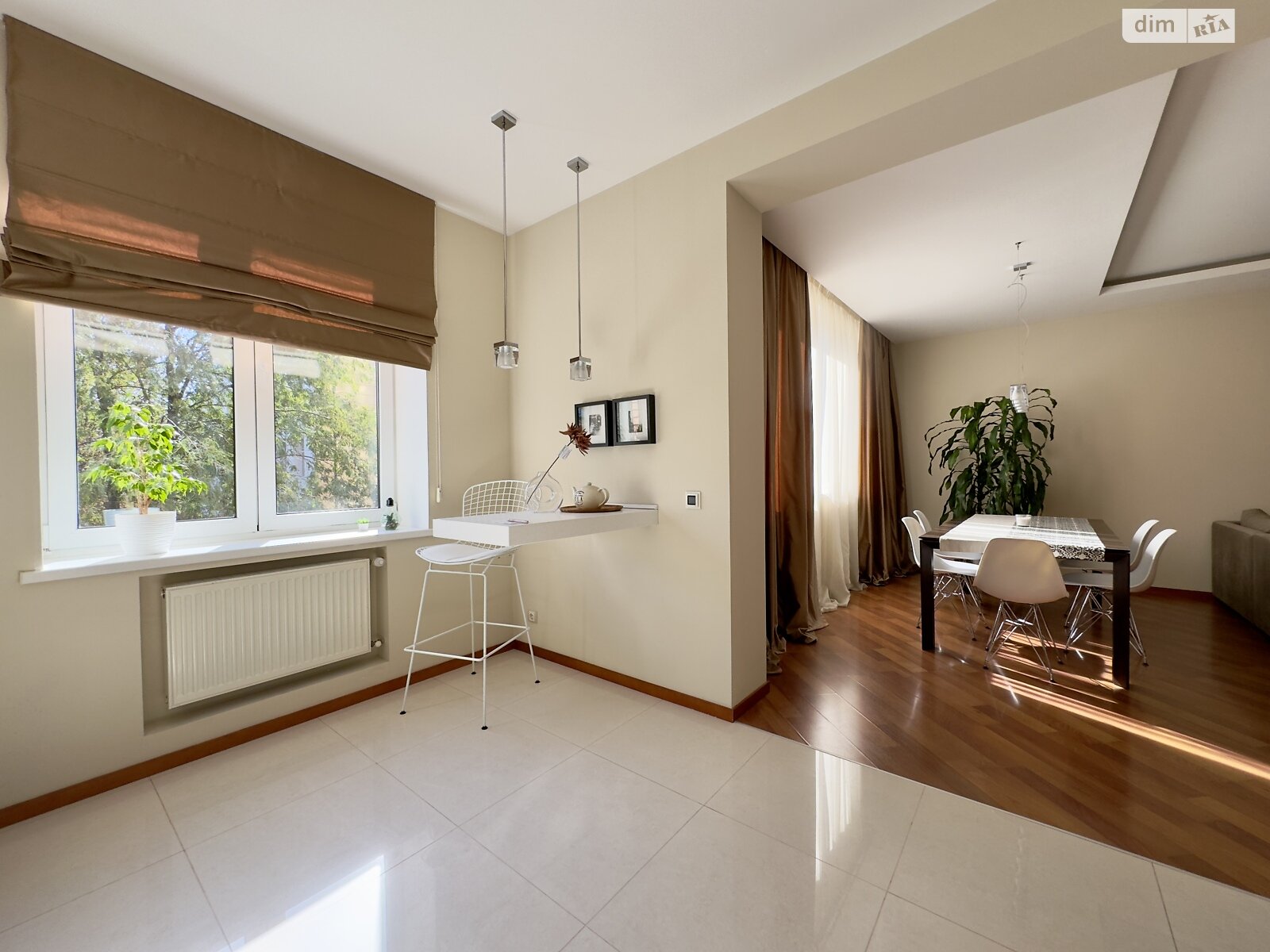 трикімнатна квартира в Дніпрі, район Нагорний, на вул. Бригадна 11 в довготривалу оренду помісячно фото 1