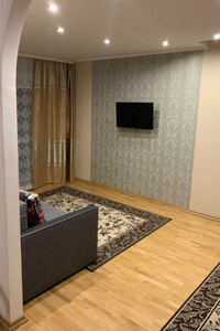 двухкомнатная квартира с мебелью в Днепре, район Нагорный, на ул. Героев Крут в аренду на долгий срок помесячно фото 2