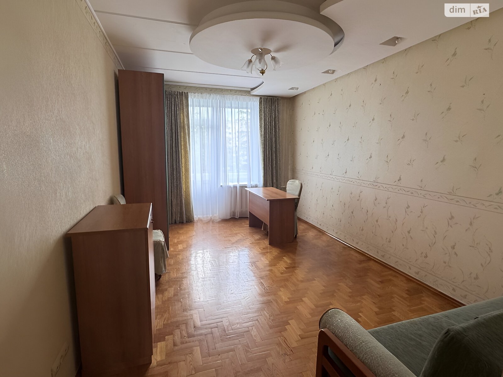 трикімнатна квартира в Дніпрі, район Центр, на вул. Героїв Крут 1 в довготривалу оренду помісячно фото 1 трикімнатна квартира в Дніпрі, район Центр, на вул. Героїв Крут 1 в довготривалу оренду помісячно фото 1