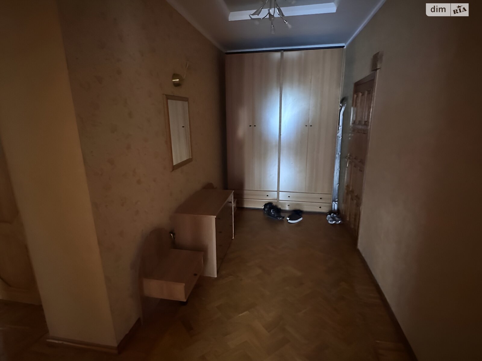 трикімнатна квартира в Дніпрі, район Центр, на вул. Героїв Крут 1 в довготривалу оренду помісячно фото 1 трикімнатна квартира в Дніпрі, район Центр, на вул. Героїв Крут 1 в довготривалу оренду помісячно фото 1