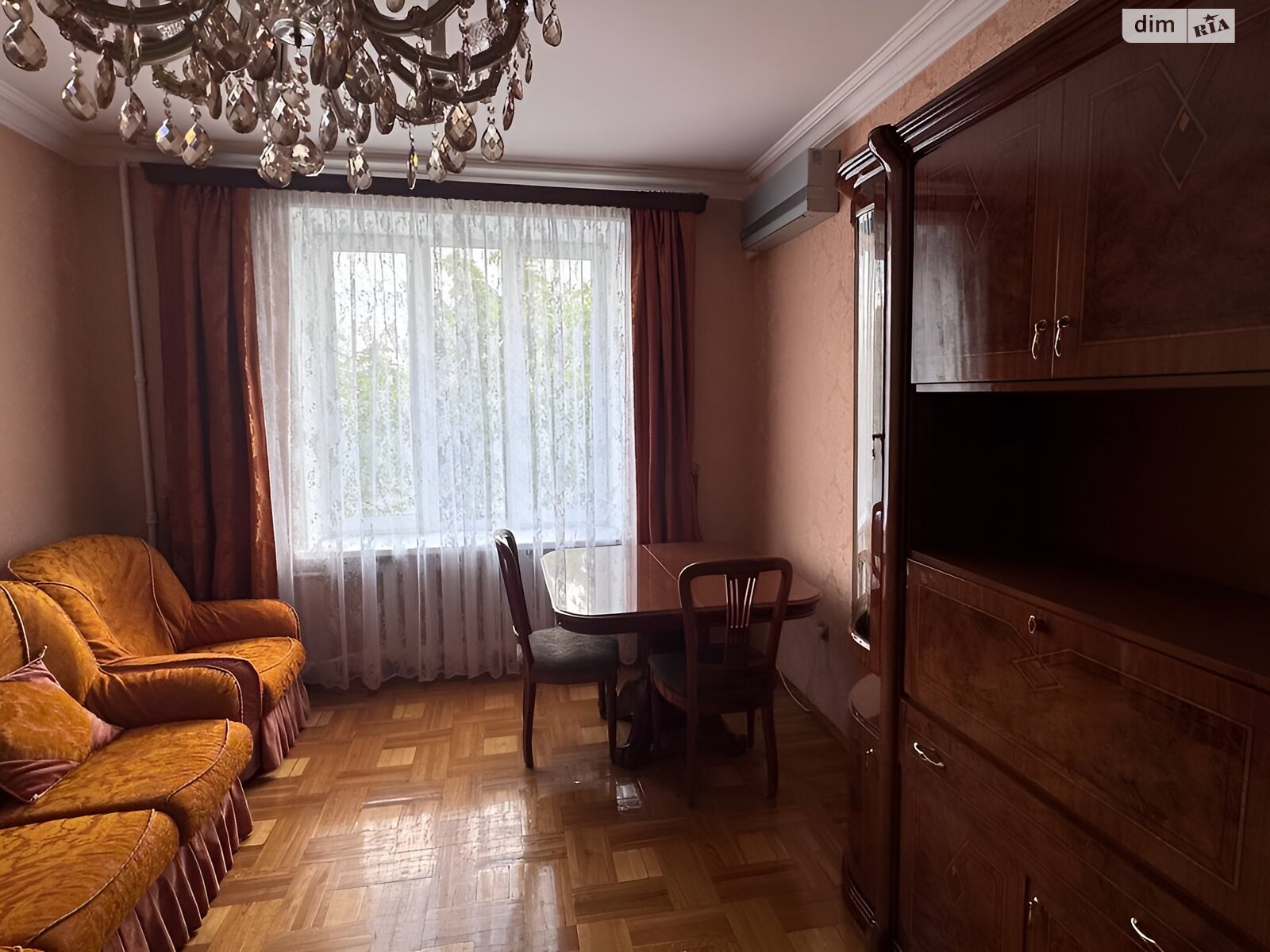 трикімнатна квартира в Дніпрі, район Центр, на вул. Героїв Крут 1 в довготривалу оренду помісячно фото 1 трикімнатна квартира в Дніпрі, район Центр, на вул. Героїв Крут 1 в довготривалу оренду помісячно фото 1