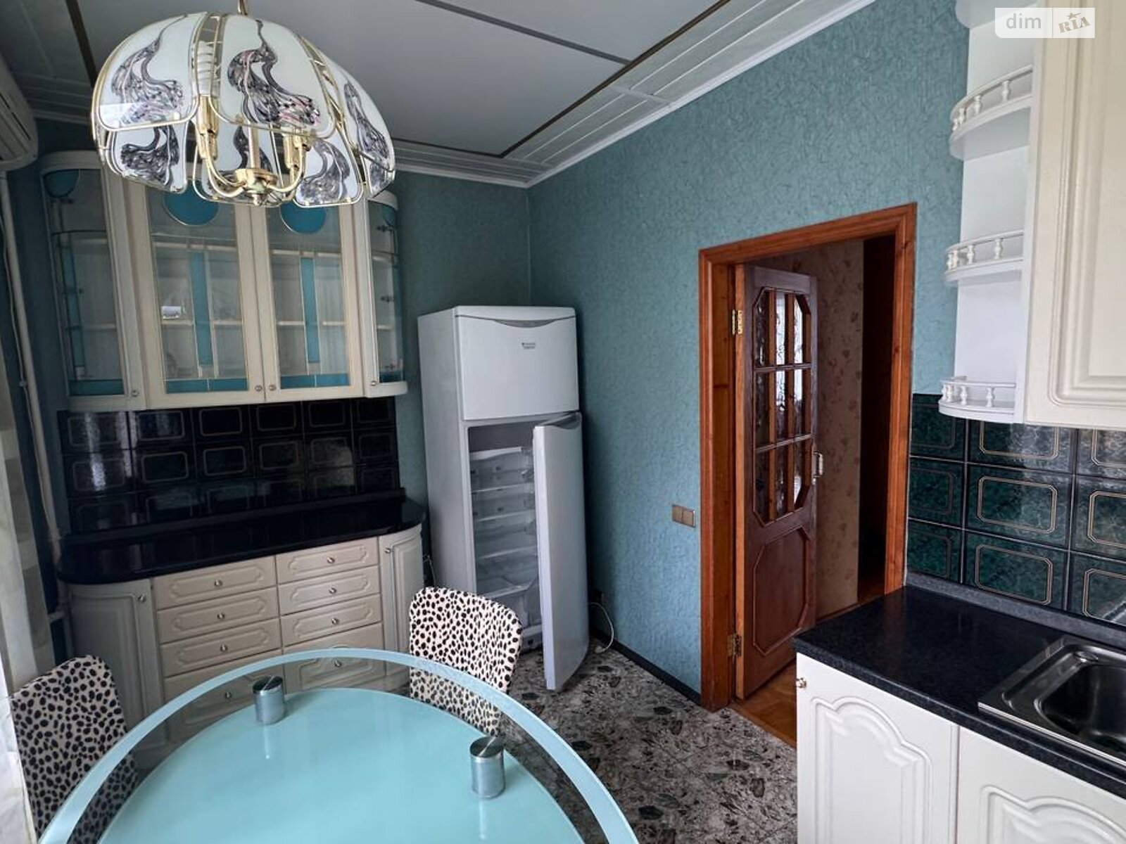 трикімнатна квартира в Дніпрі, район Центр, на вул. Героїв Крут 1, кв. 18 в довготривалу оренду помісячно фото 1 трикімнатна квартира в Дніпрі, район Центр, на вул. Героїв Крут 1, кв. 18 в довготривалу оренду помісячно фото 1