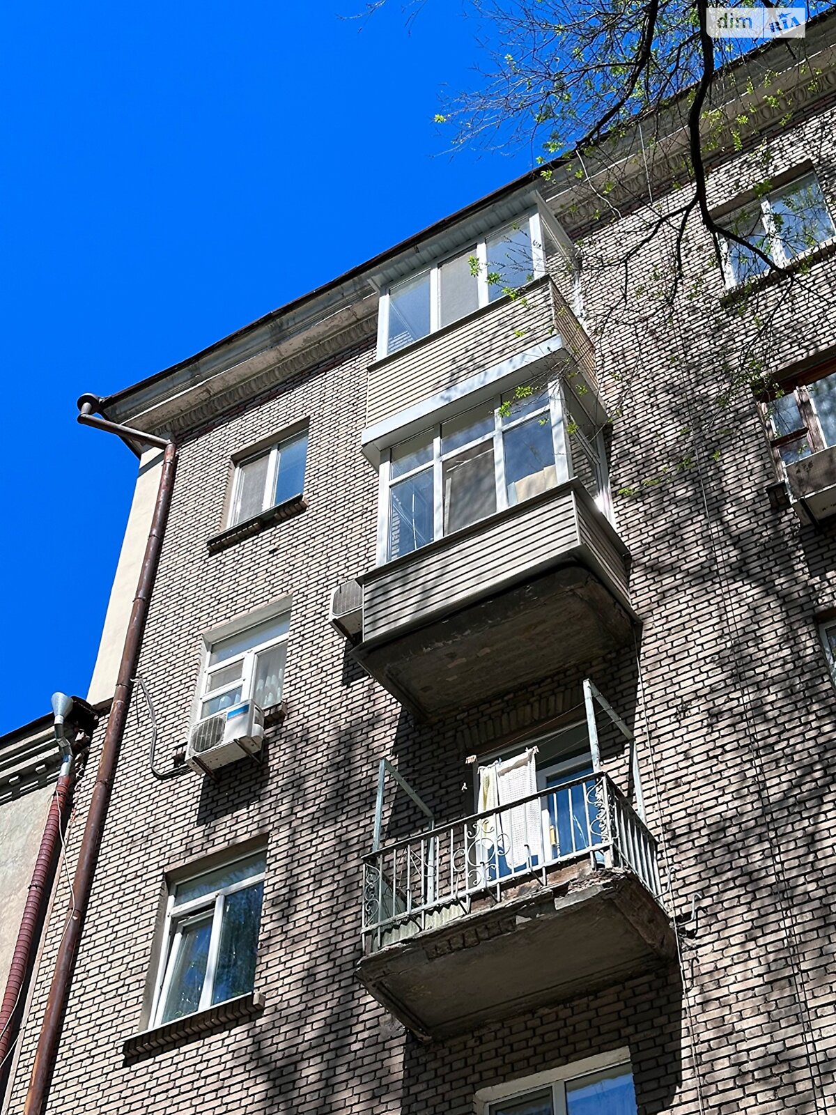трехкомнатная квартира в Днепре, район Нагорный, на ул. Левка Лукьяненко 2Е в аренду на долгий срок помесячно фото 1 трехкомнатная квартира в Днепре, район Нагорный, на ул. Левка Лукьяненко 2Е в аренду на долгий срок помесячно фото 1