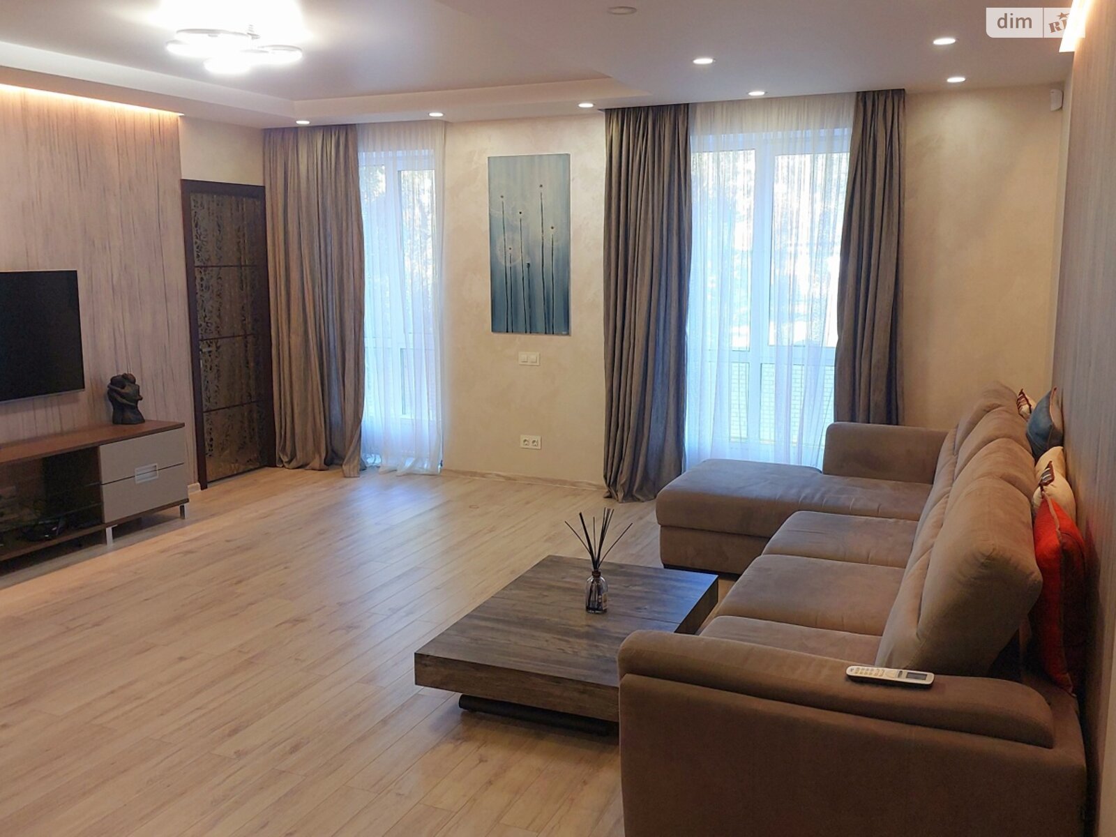 однокімнатна квартира в Дніпрі, район Нагорний, на вул. Левка Лук’яненка 16 в довготривалу оренду помісячно фото 1 однокімнатна квартира в Дніпрі, район Нагорний, на вул. Левка Лук’яненка 16 в довготривалу оренду помісячно фото 1