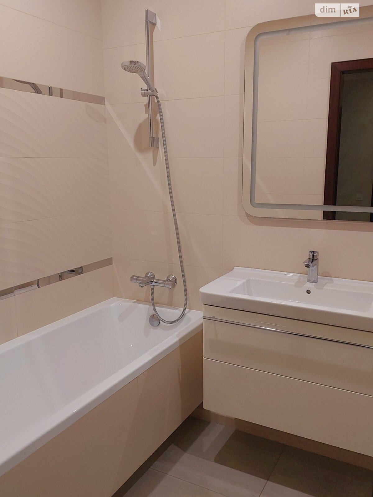 однокімнатна квартира в Дніпрі, район Нагорний, на вул. Левка Лук’яненка 16 в довготривалу оренду помісячно фото 1 однокімнатна квартира в Дніпрі, район Нагорний, на вул. Левка Лук’яненка 16 в довготривалу оренду помісячно фото 1