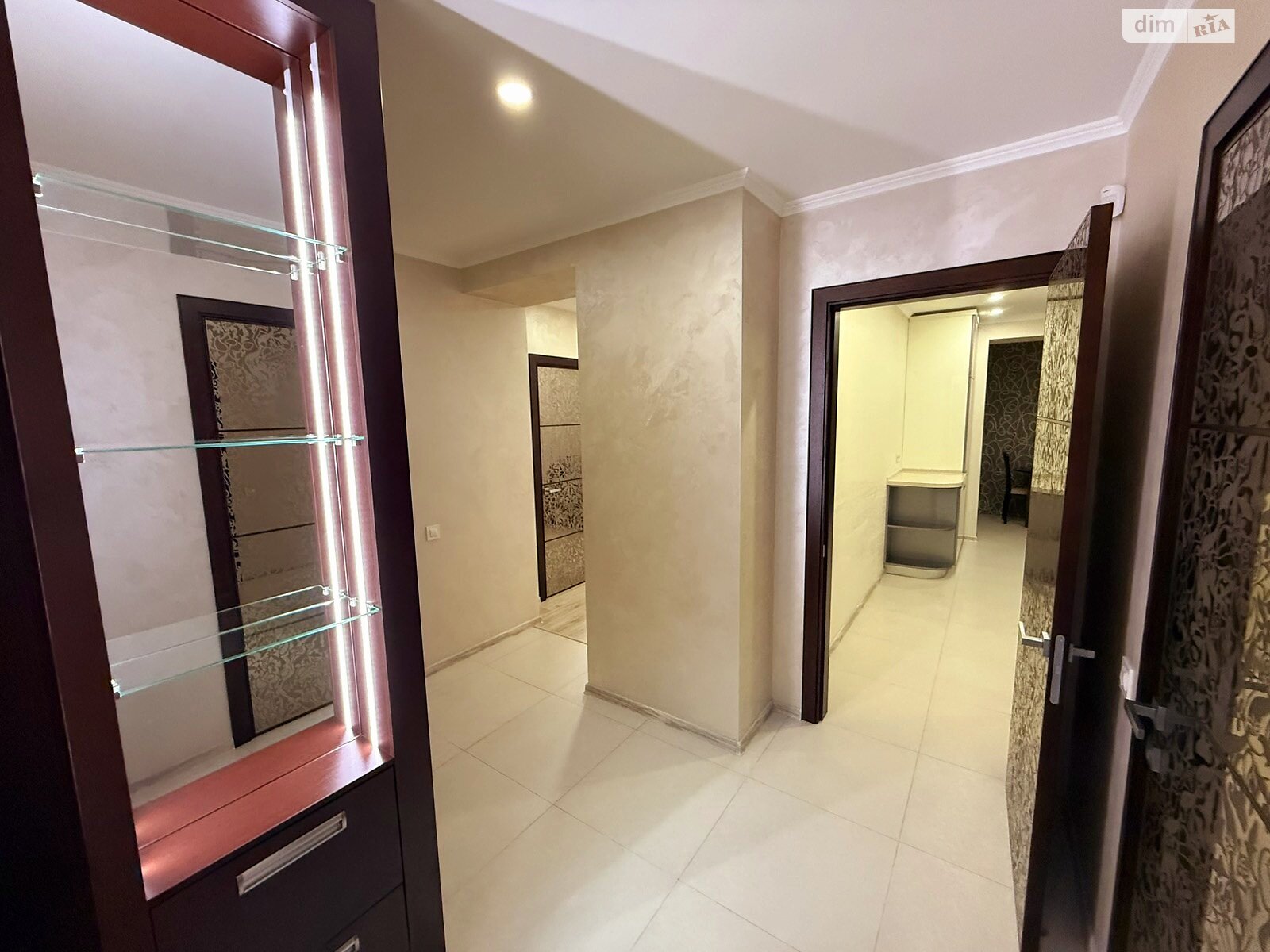 однокімнатна квартира в Дніпрі, район Нагорний, на вул. Левка Лук’яненка 16 в довготривалу оренду помісячно фото 1 однокімнатна квартира в Дніпрі, район Нагорний, на вул. Левка Лук’яненка 16 в довготривалу оренду помісячно фото 1