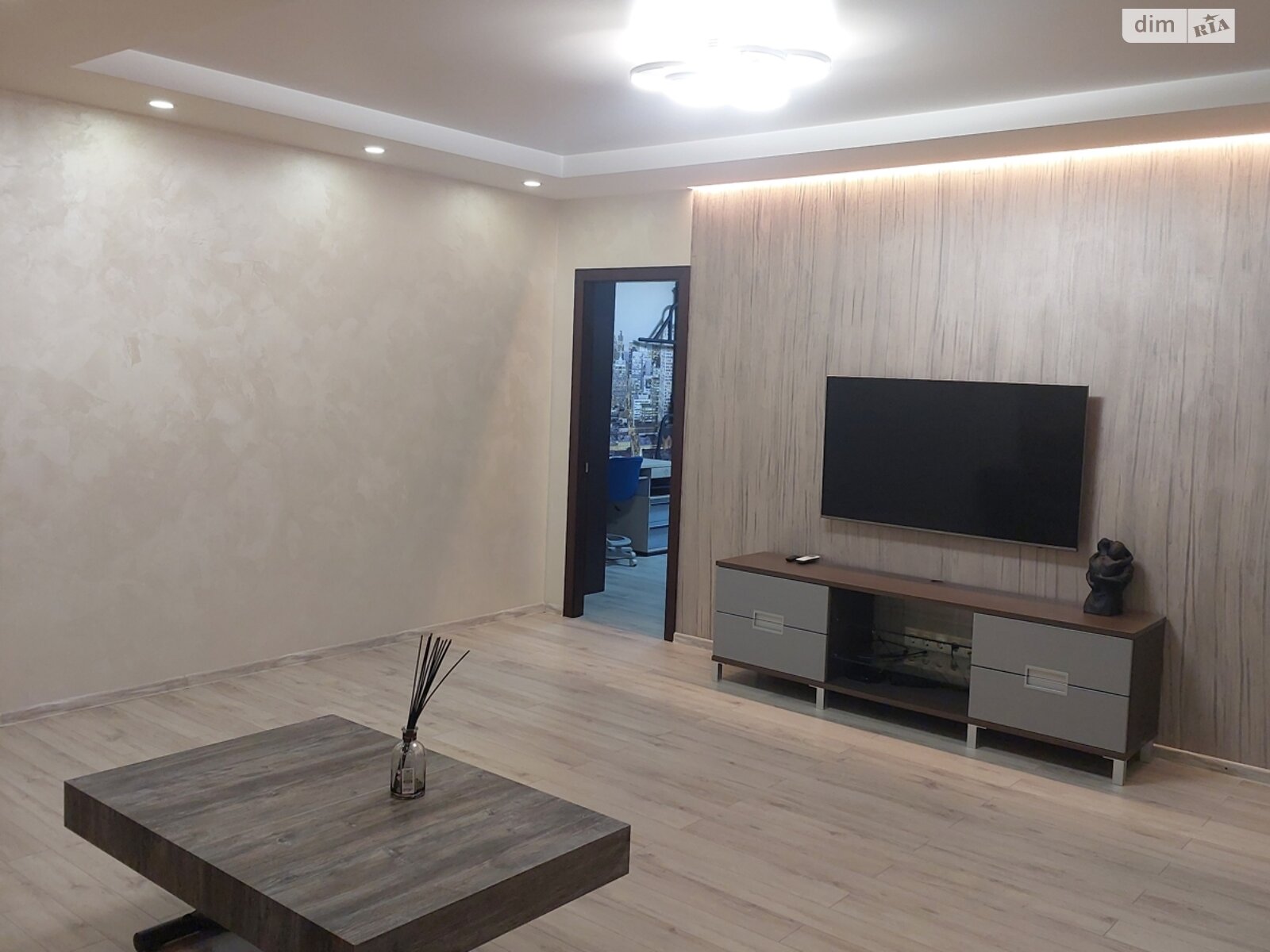 однокімнатна квартира в Дніпрі, район Нагорний, на вул. Левка Лук’яненка 16 в довготривалу оренду помісячно фото 1 однокімнатна квартира в Дніпрі, район Нагорний, на вул. Левка Лук’яненка 16 в довготривалу оренду помісячно фото 1