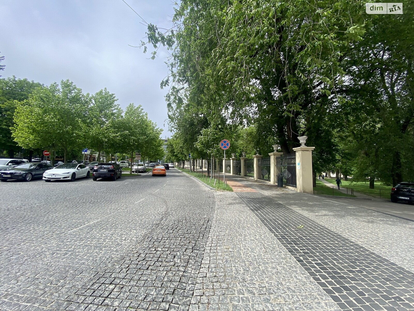 трикімнатна квартира в Дніпрі, район Нагорний, на вул. Мусліма Магомаєва в довготривалу оренду помісячно фото 1 трикімнатна квартира в Дніпрі, район Нагорний, на вул. Мусліма Магомаєва в довготривалу оренду помісячно фото 1