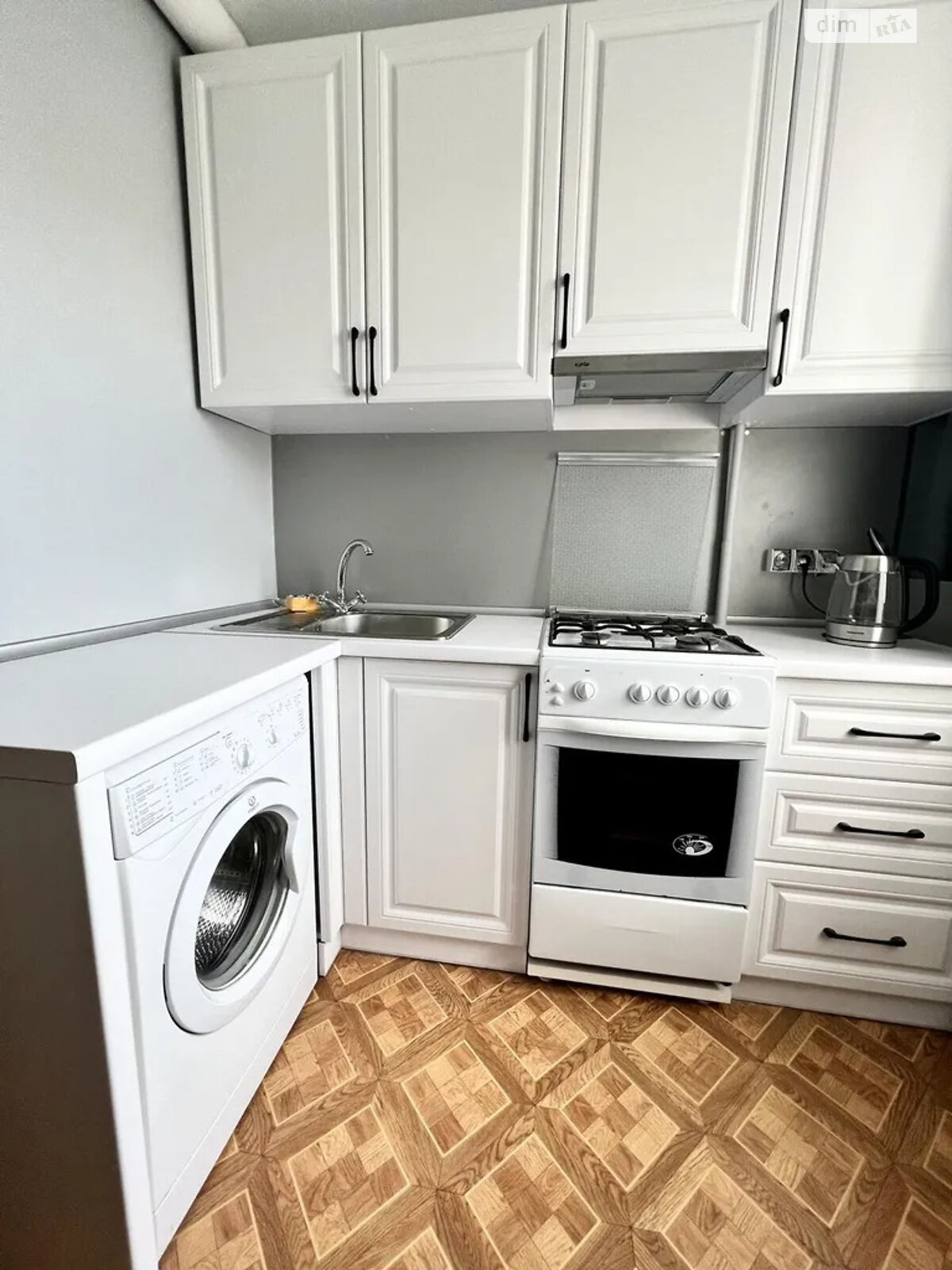 двухкомнатная квартира в Днепре, район Нагорный, на ул. Паторжинского 3 в аренду на долгий срок помесячно фото 1 двухкомнатная квартира в Днепре, район Нагорный, на ул. Паторжинского 3 в аренду на долгий срок помесячно фото 1