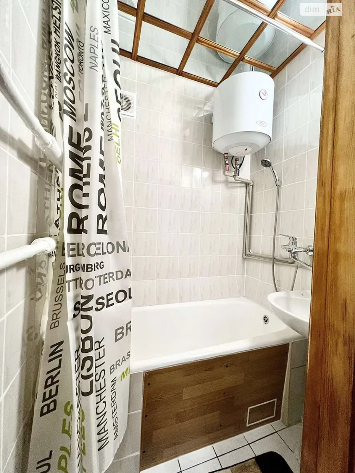 двухкомнатная квартира в Днепре, район Нагорный, на ул. Паторжинского 3 в аренду на долгий срок помесячно фото 1 двухкомнатная квартира в Днепре, район Нагорный, на ул. Паторжинского 3 в аренду на долгий срок помесячно фото 1