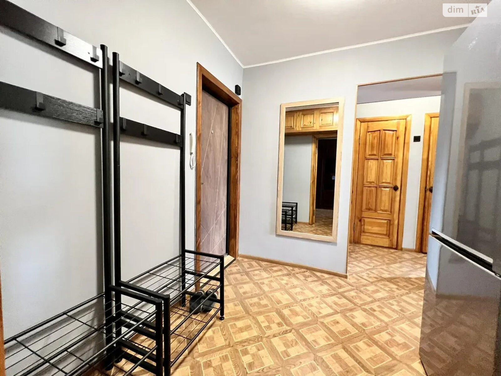 двухкомнатная квартира в Днепре, район Нагорный, на ул. Паторжинского 3 в аренду на долгий срок помесячно фото 1 двухкомнатная квартира в Днепре, район Нагорный, на ул. Паторжинского 3 в аренду на долгий срок помесячно фото 1