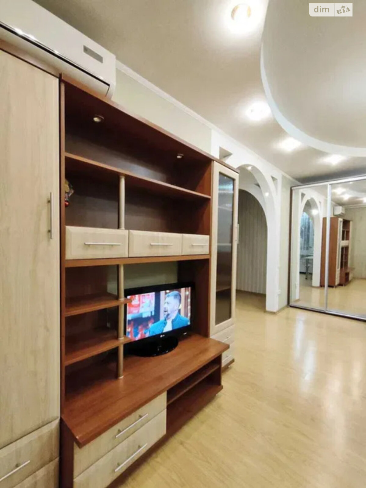 однокомнатная квартира в Днепре, район Нагорный, на ул. Шевченко в аренду на долгий срок помесячно фото 1 однокомнатная квартира в Днепре, район Нагорный, на ул. Шевченко в аренду на долгий срок помесячно фото 1