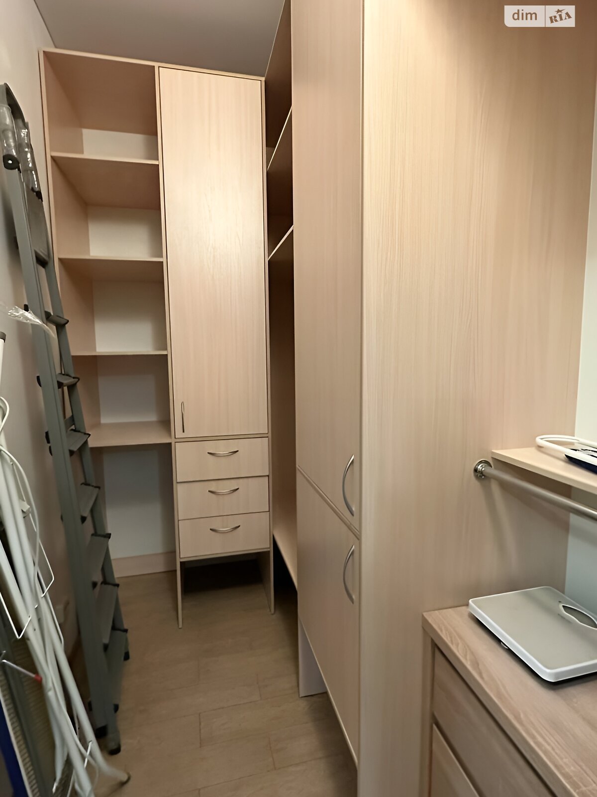 трикімнатна квартира в Дніпрі, район Нагорний, на вул. Сімферопольська 2К в довготривалу оренду помісячно фото 1 трикімнатна квартира в Дніпрі, район Нагорний, на вул. Сімферопольська 2К в довготривалу оренду помісячно фото 1