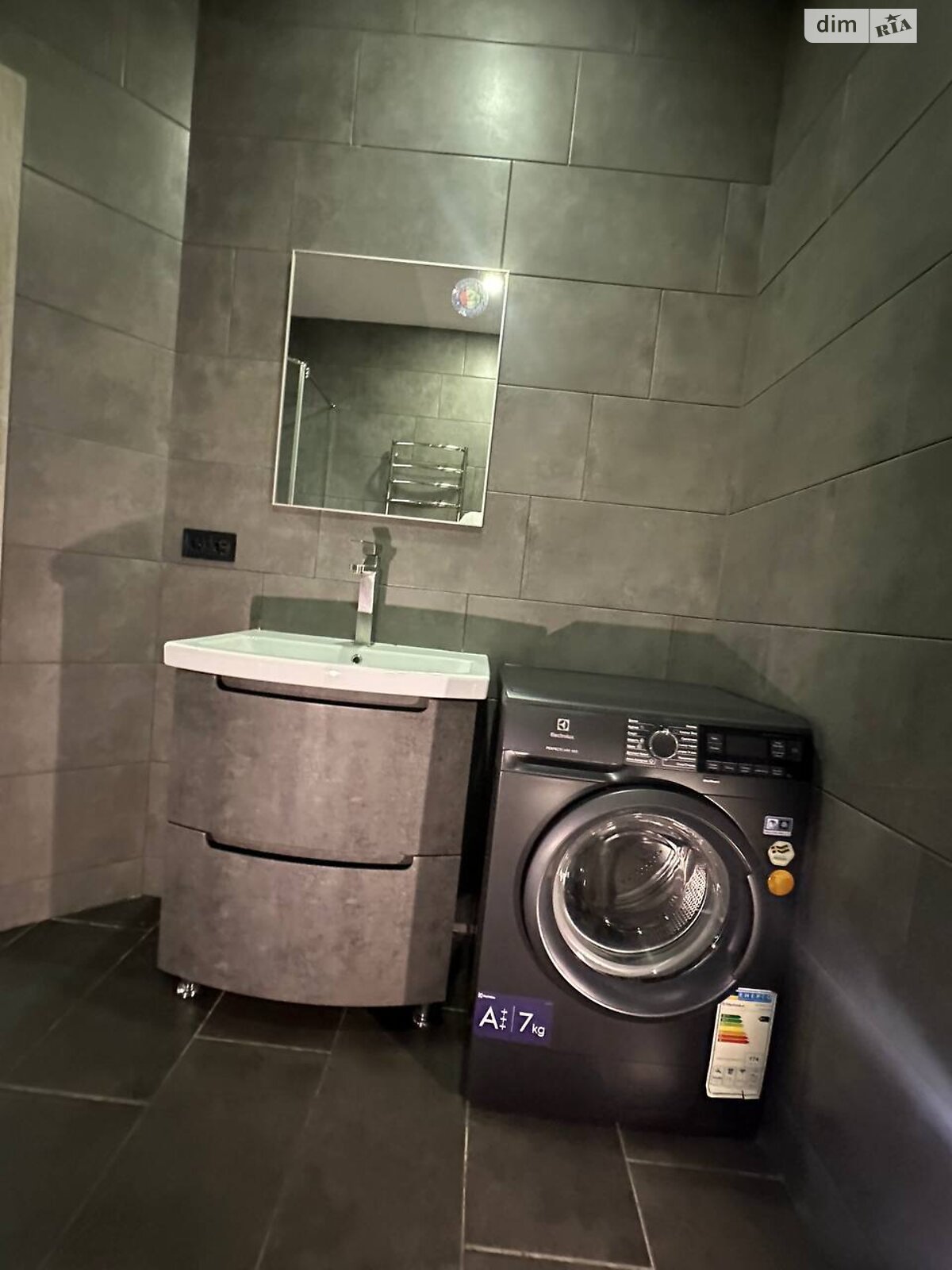 двокімнатна квартира в Дніпрі, район Нагорний, на вул. Сімферопольська 2Л в довготривалу оренду помісячно фото 1 двокімнатна квартира в Дніпрі, район Нагорний, на вул. Сімферопольська 2Л в довготривалу оренду помісячно фото 1