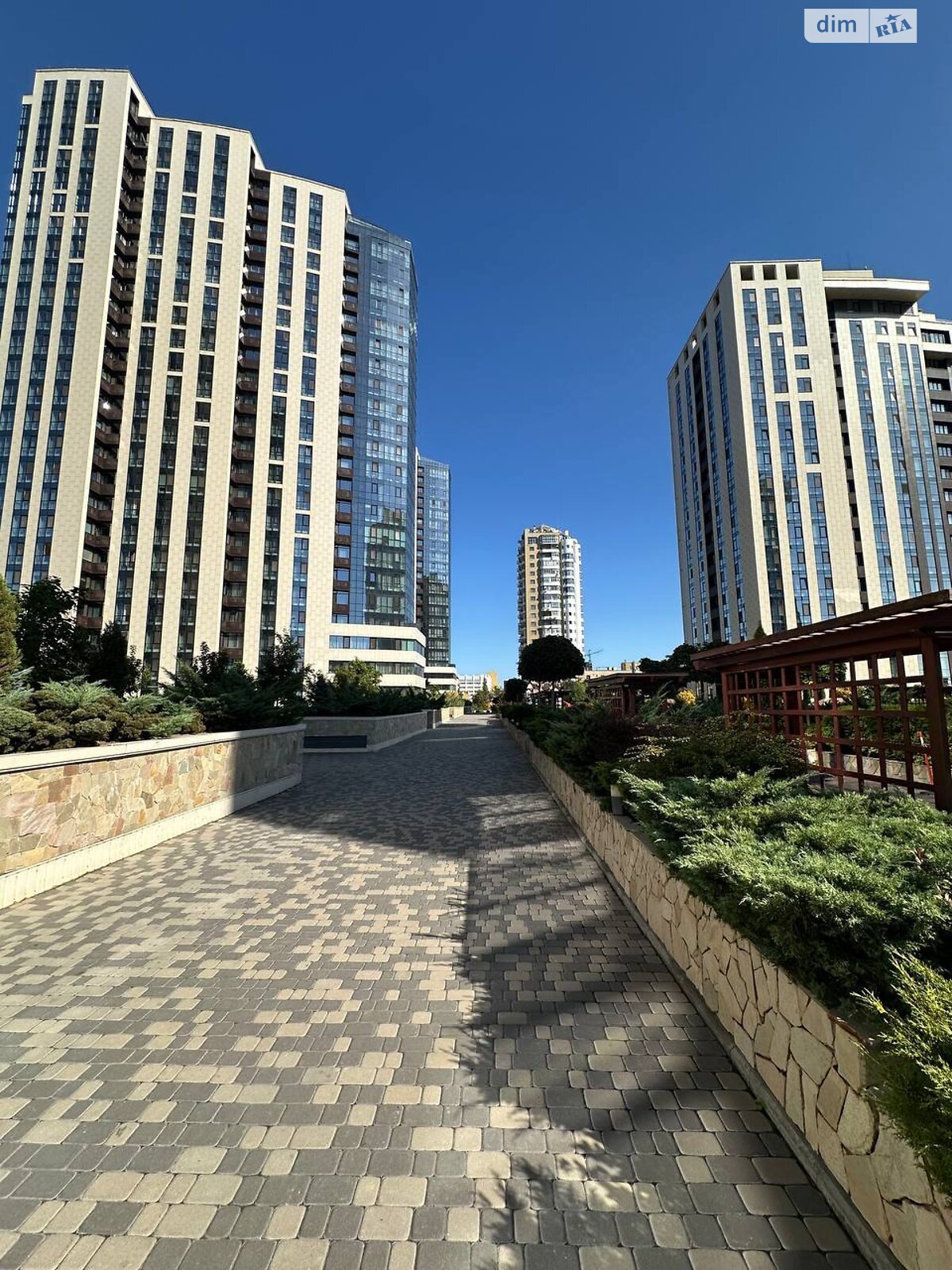 двокімнатна квартира в Дніпрі, район Нагорний, на вул. Сімферопольська 2Л в довготривалу оренду помісячно фото 1 двокімнатна квартира в Дніпрі, район Нагорний, на вул. Сімферопольська 2Л в довготривалу оренду помісячно фото 1