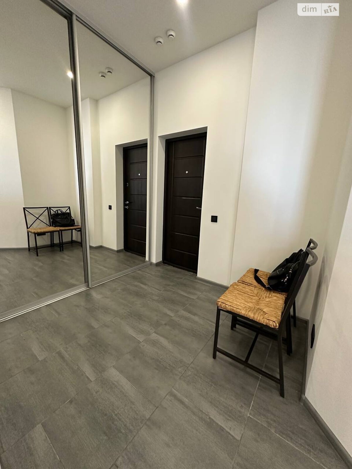 двокімнатна квартира в Дніпрі, район Нагорний, на вул. Сімферопольська 2Л в довготривалу оренду помісячно фото 1 двокімнатна квартира в Дніпрі, район Нагорний, на вул. Сімферопольська 2Л в довготривалу оренду помісячно фото 1