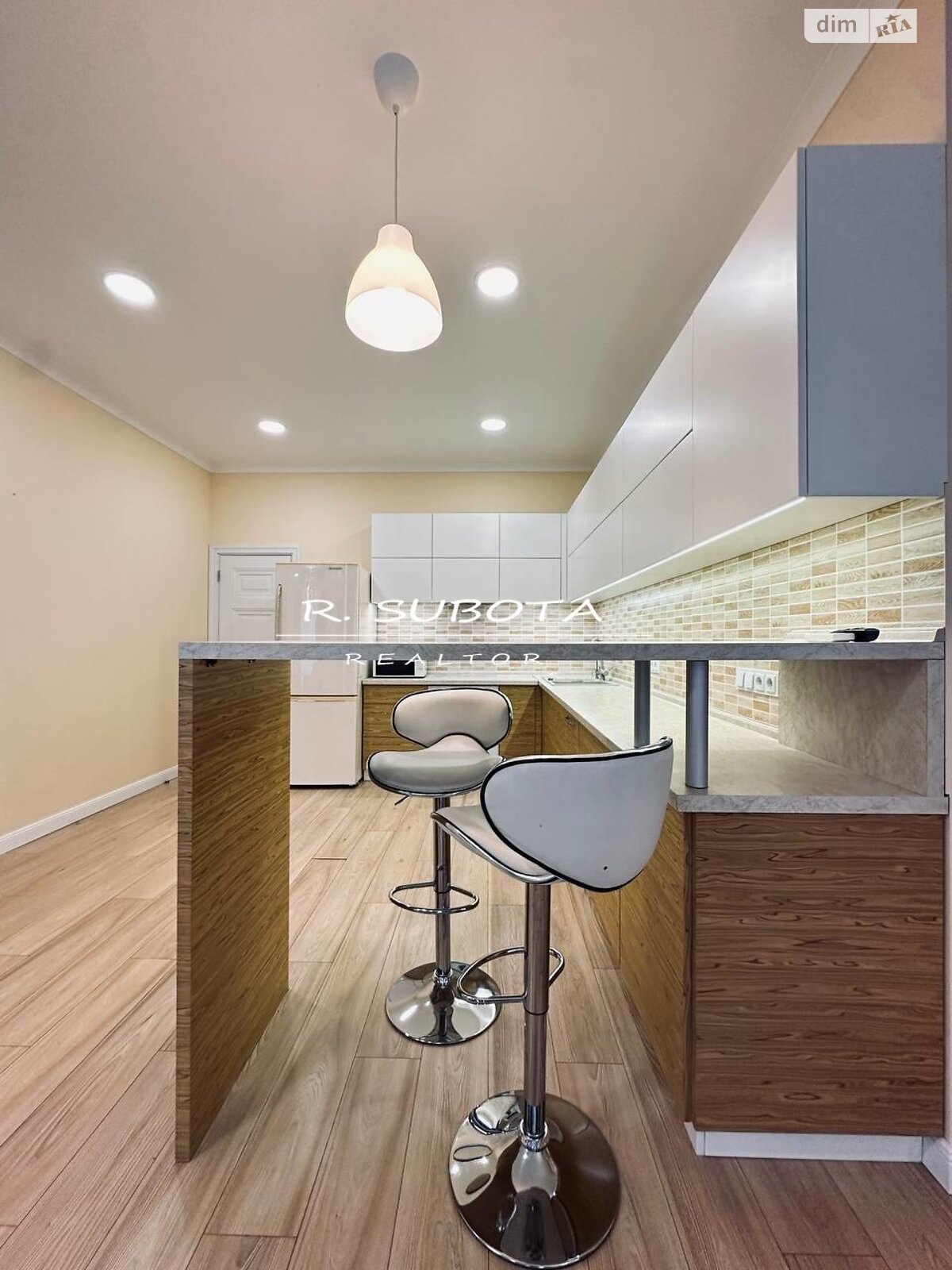 пятикомнатная квартира в Днепре, район Нагорный, на ул. Симферопольская 2Л в аренду на долгий срок помесячно фото 1