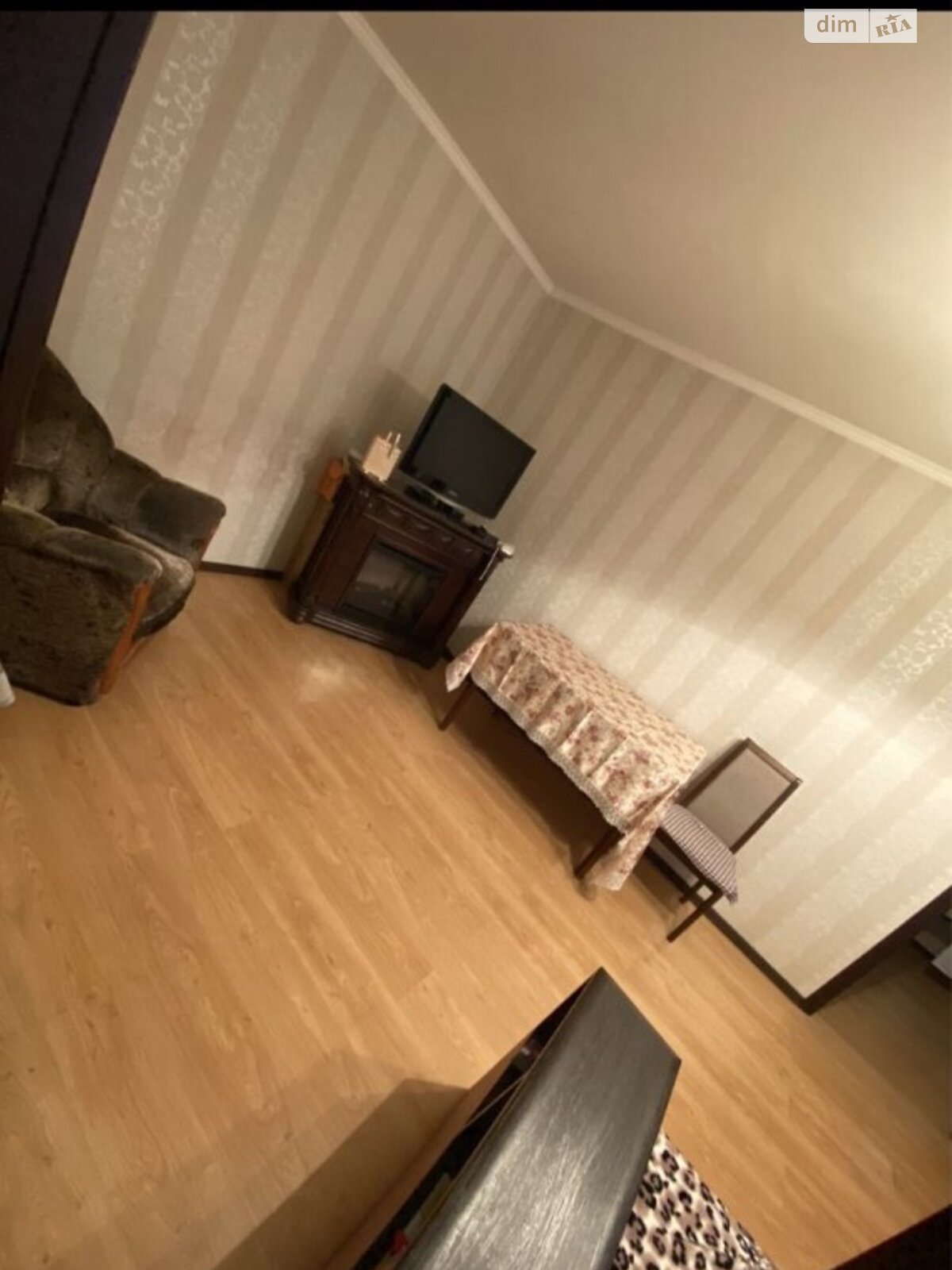 трехкомнатная квартира с мебелью в Днепре, район Новокодакский, на ул. Мониторная в аренду на долгий срок помесячно фото 1