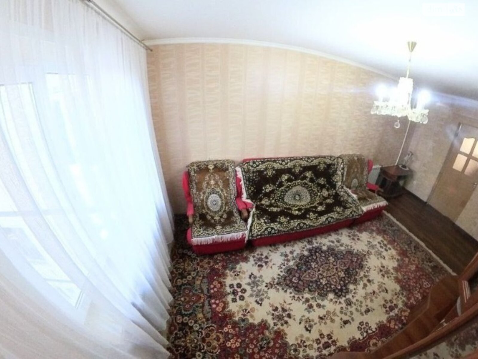 трехкомнатная квартира с мебелью в Днепре, район Образцова, на ул. Калиновая в аренду на долгий срок помесячно фото 1
