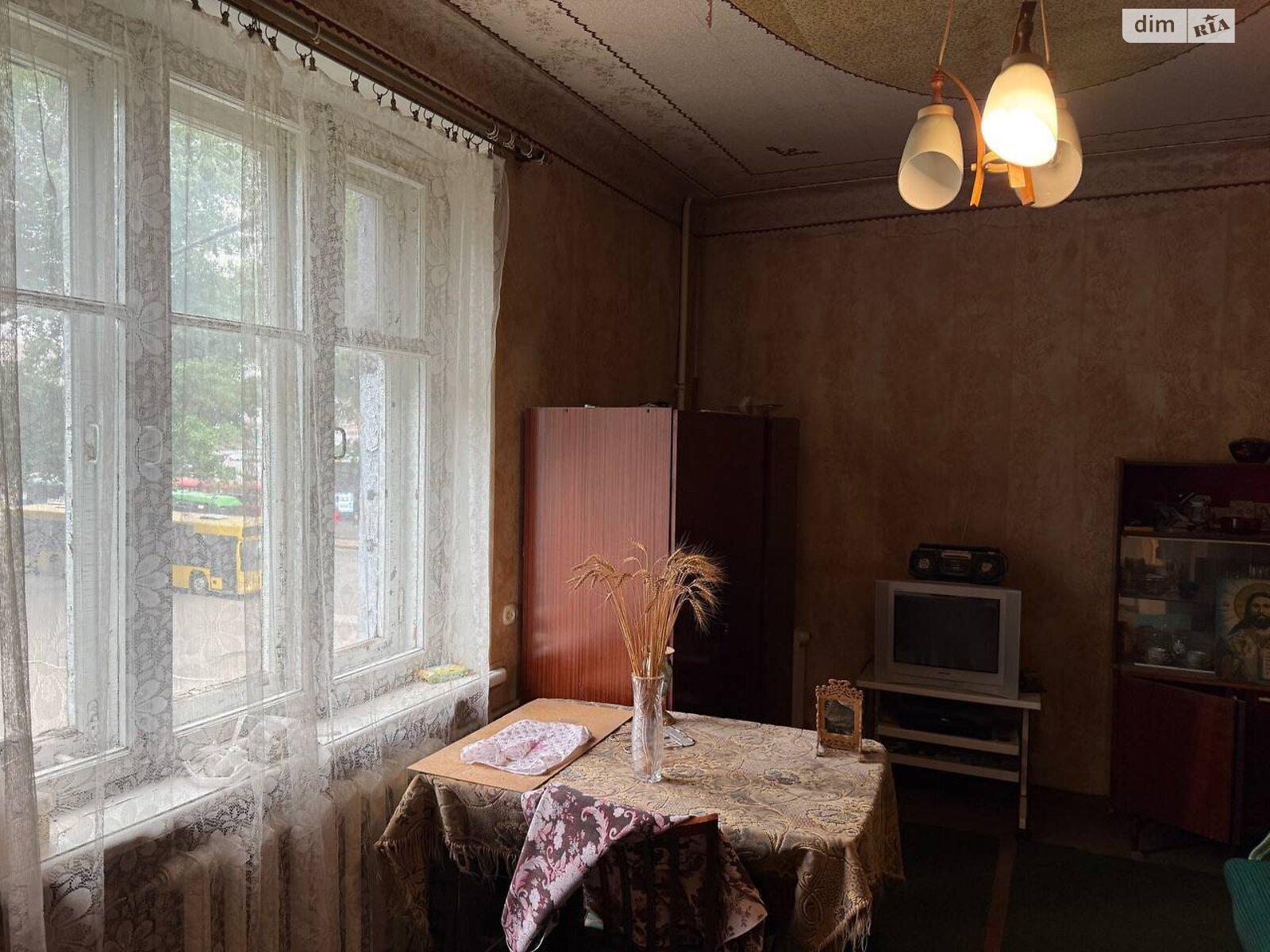 трехкомнатная квартира в Днепре, район Озерка, на ул. Пастера 18 в аренду на долгий срок помесячно фото 1 трехкомнатная квартира в Днепре, район Озерка, на ул. Пастера 18 в аренду на долгий срок помесячно фото 1