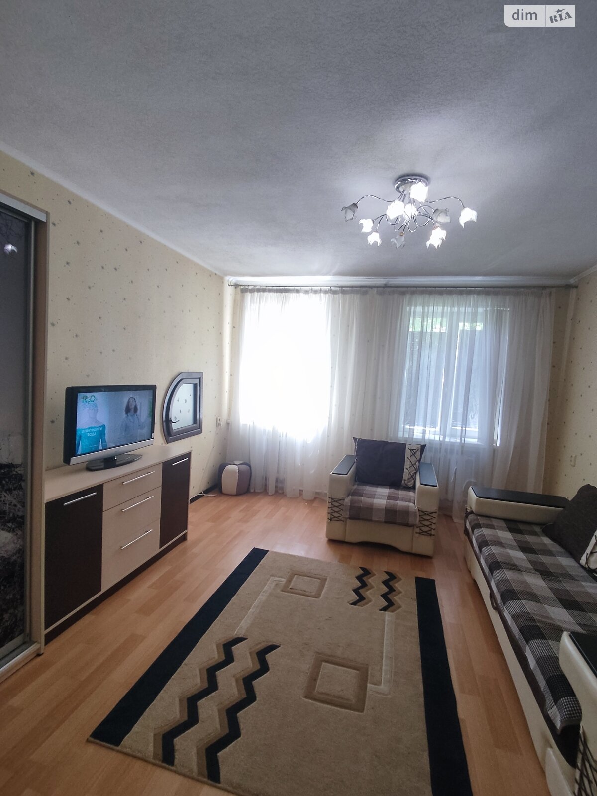 двокімнатна квартира в Дніпрі, район Парк Л.Глоби, на вул. Старокозацька 80 в довготривалу оренду помісячно фото 1 двокімнатна квартира в Дніпрі, район Парк Л.Глоби, на вул. Старокозацька 80 в довготривалу оренду помісячно фото 1