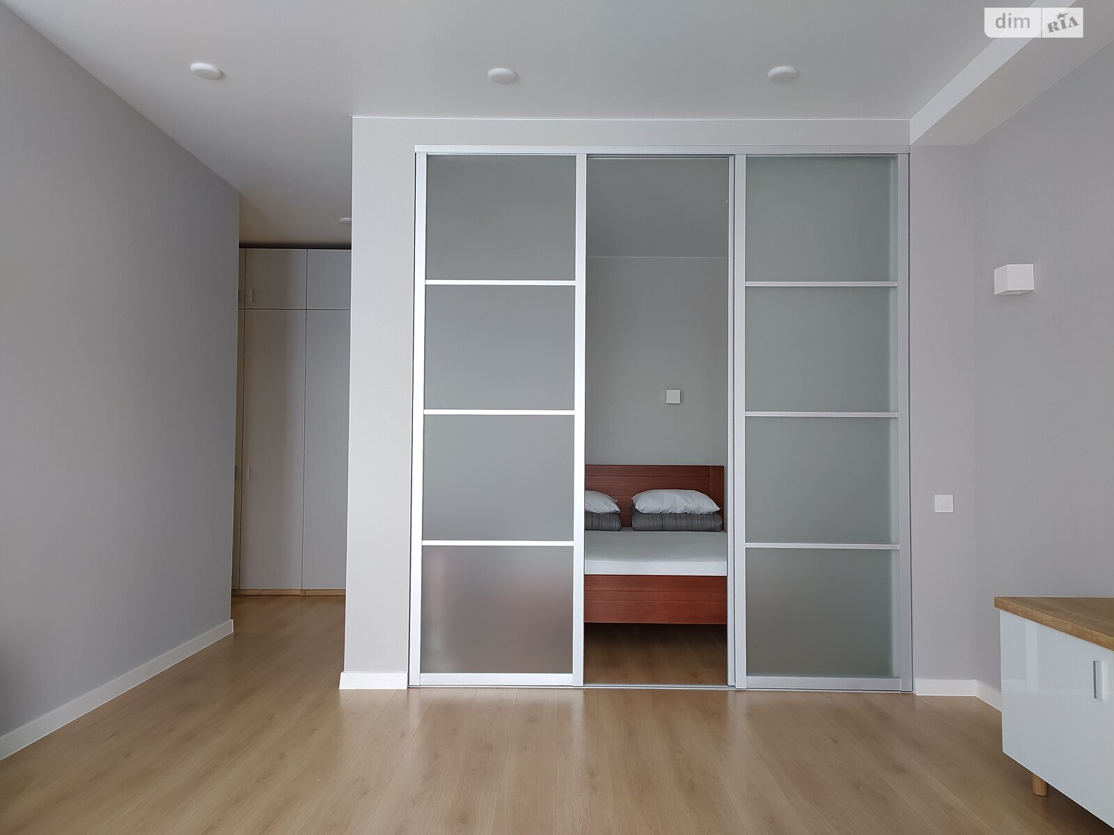 однокомнатная квартира в Днепре, район Парк Л.Глобы, на ул. Степана Бандеры 15 в аренду на долгий срок помесячно фото 1