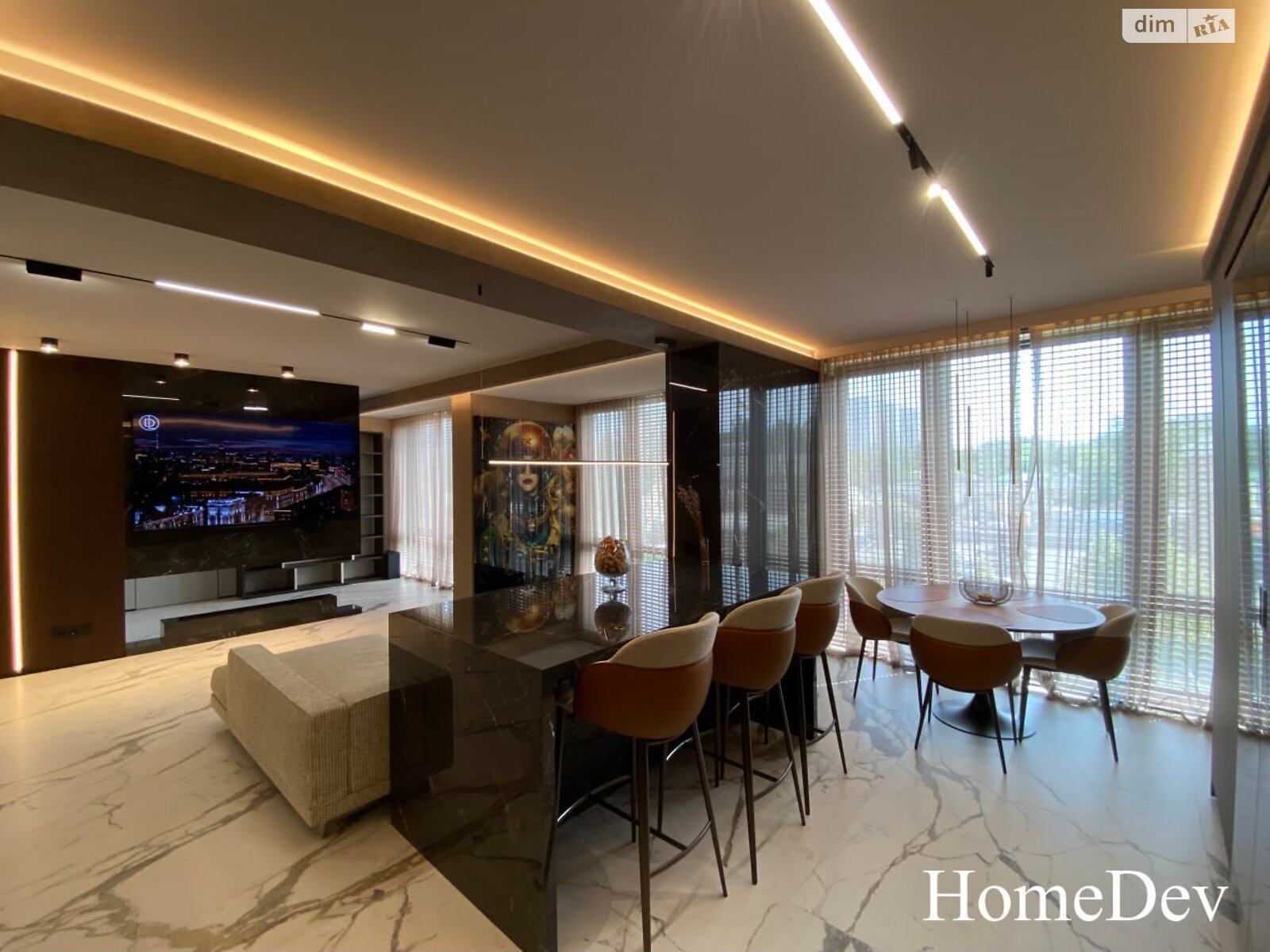 четырехкомнатная квартира в Днепре, район Парк Шевченко, на ул. Донцова Дмитрия 3 в аренду на долгий срок помесячно фото 1 четырехкомнатная квартира в Днепре, район Парк Шевченко, на ул. Донцова Дмитрия 3 в аренду на долгий срок помесячно фото 1