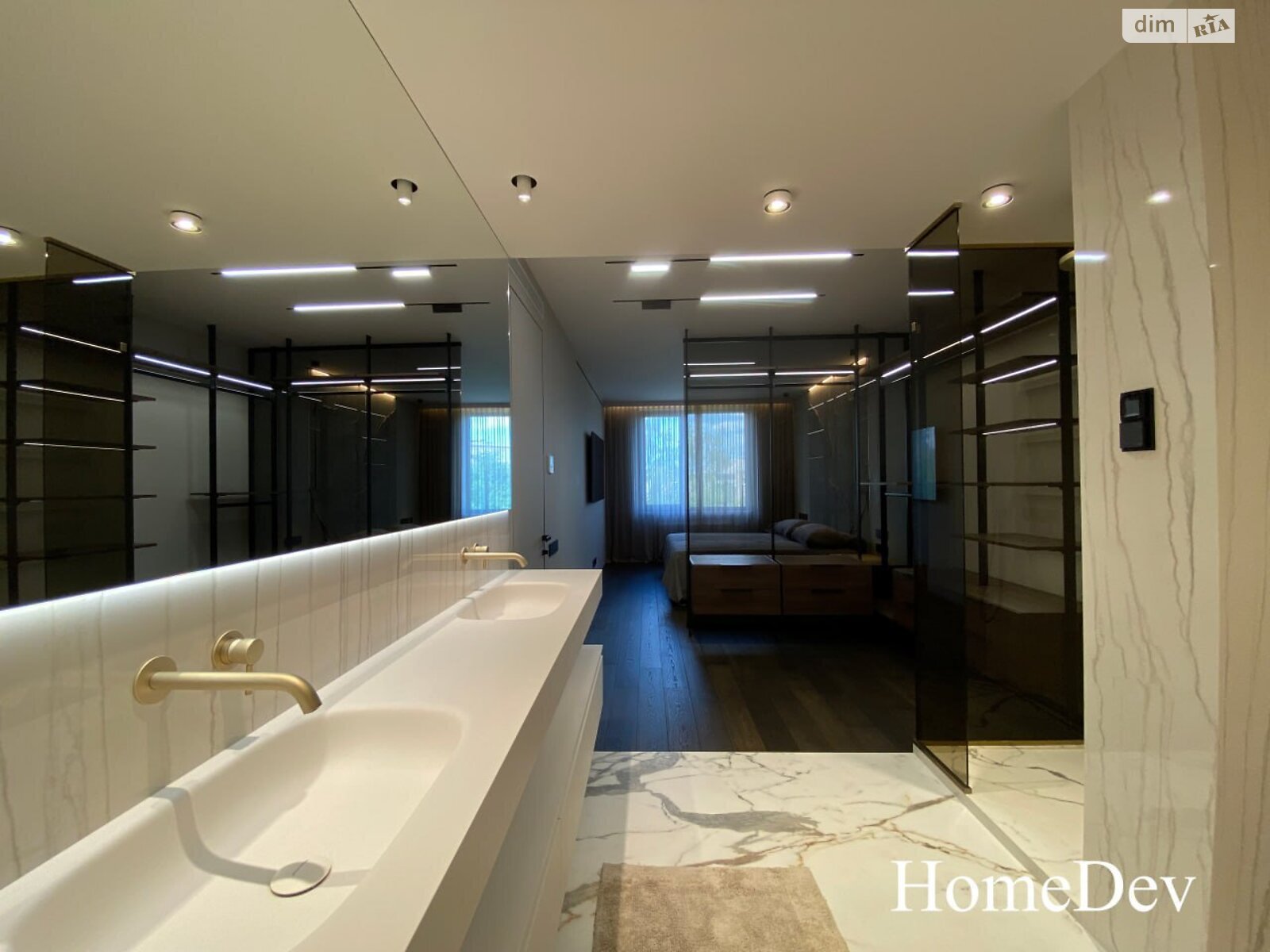 четырехкомнатная квартира в Днепре, район Парк Шевченко, на ул. Донцова Дмитрия 3 в аренду на долгий срок помесячно фото 1 четырехкомнатная квартира в Днепре, район Парк Шевченко, на ул. Донцова Дмитрия 3 в аренду на долгий срок помесячно фото 1