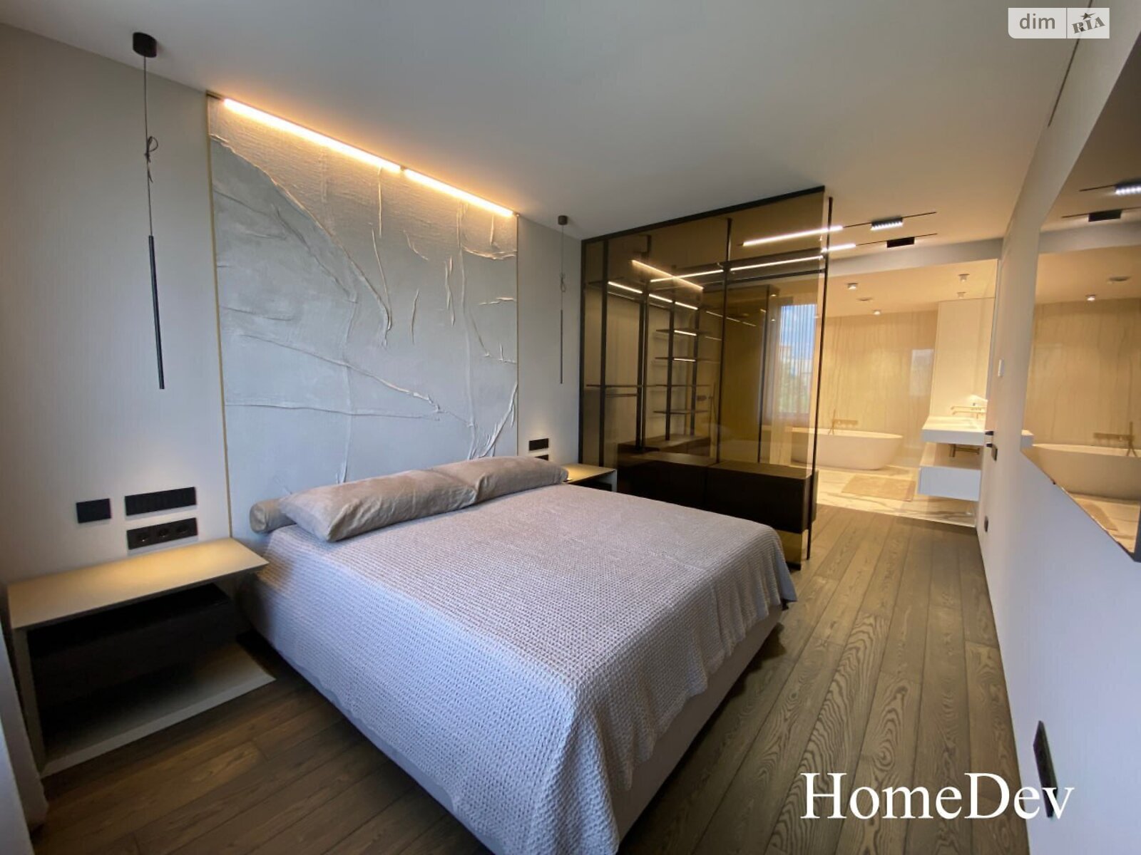 четырехкомнатная квартира в Днепре, район Парк Шевченко, на ул. Донцова Дмитрия 3 в аренду на долгий срок помесячно фото 1 четырехкомнатная квартира в Днепре, район Парк Шевченко, на ул. Донцова Дмитрия 3 в аренду на долгий срок помесячно фото 1