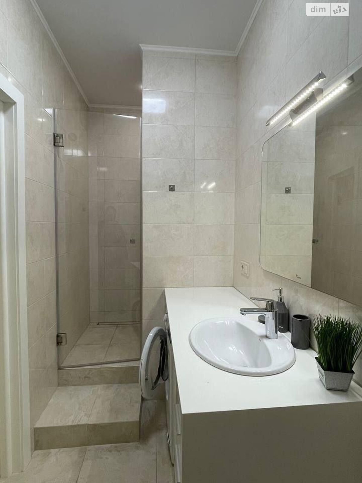 двухкомнатная квартира в Днепре, район Парк Шевченко, на ул. Вернадского Владимира 29К в аренду на долгий срок помесячно фото 1 двухкомнатная квартира в Днепре, район Парк Шевченко, на ул. Вернадского Владимира 29К в аренду на долгий срок помесячно фото 1