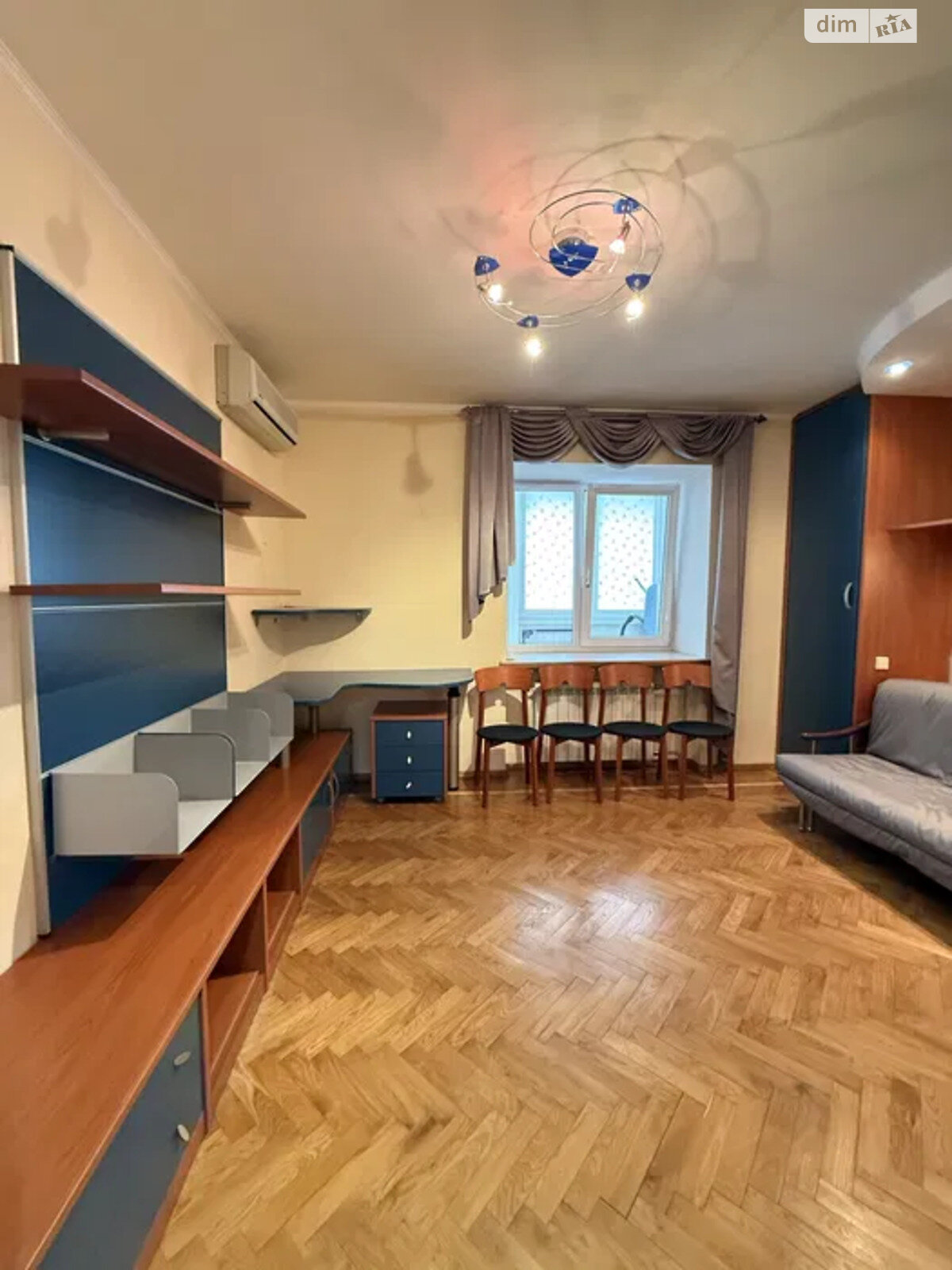 трикімнатна квартира в Дніпрі, район Парк Шевченка, на вул. Ливарна в довготривалу оренду помісячно фото 1 трикімнатна квартира в Дніпрі, район Парк Шевченка, на вул. Ливарна в довготривалу оренду помісячно фото 1