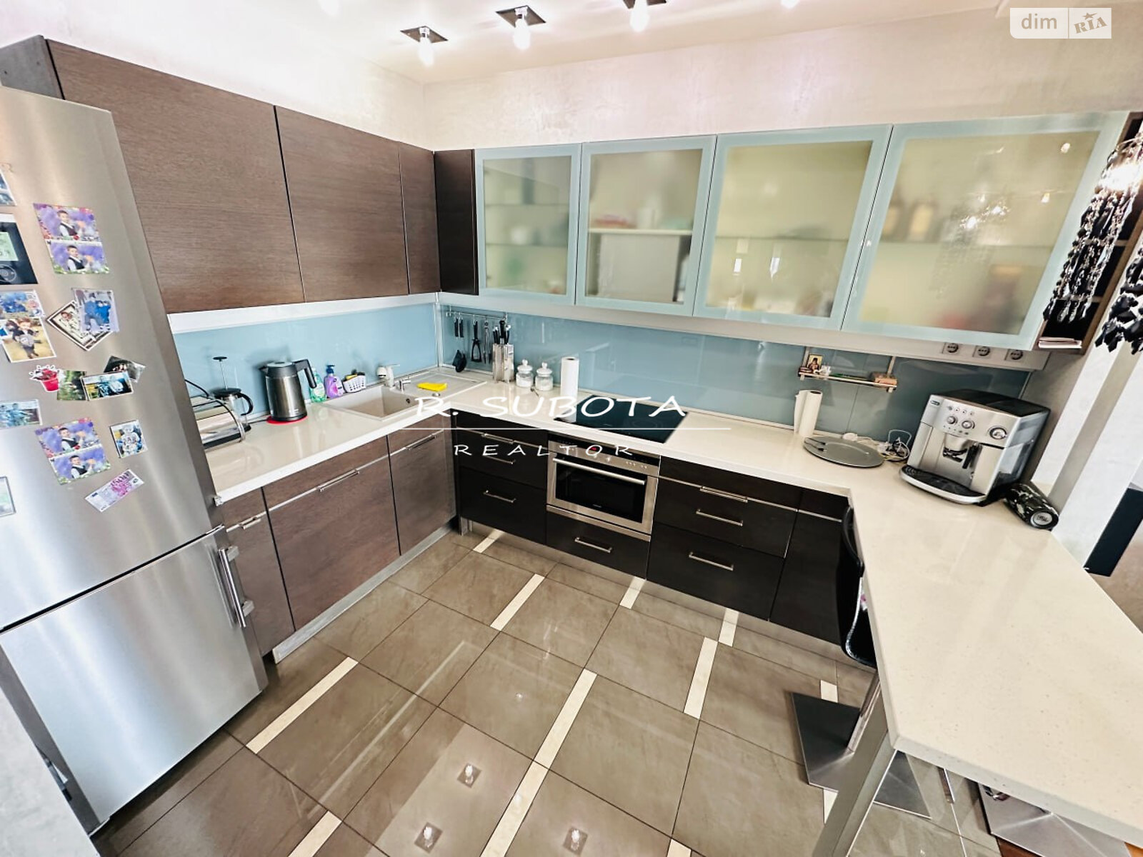 чотирикімнатна квартира в Дніпрі, район Парк Шевченка, на вул. Нірінберга Павла 10 в довготривалу оренду помісячно фото 1 чотирикімнатна квартира в Дніпрі, район Парк Шевченка, на вул. Нірінберга Павла 10 в довготривалу оренду помісячно фото 1