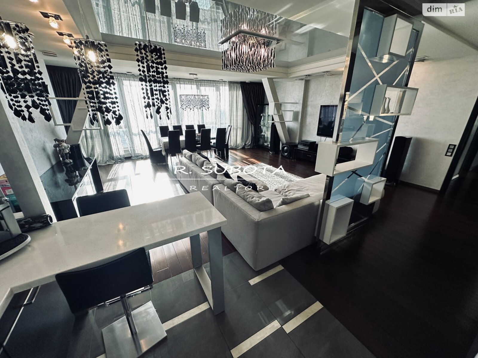 чотирикімнатна квартира в Дніпрі, район Парк Шевченка, на вул. Нірінберга Павла 10 в довготривалу оренду помісячно фото 1 чотирикімнатна квартира в Дніпрі, район Парк Шевченка, на вул. Нірінберга Павла 10 в довготривалу оренду помісячно фото 1