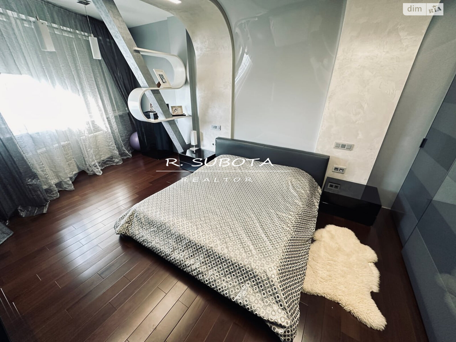 чотирикімнатна квартира в Дніпрі, район Парк Шевченка, на вул. Нірінберга Павла 10 в довготривалу оренду помісячно фото 1 чотирикімнатна квартира в Дніпрі, район Парк Шевченка, на вул. Нірінберга Павла 10 в довготривалу оренду помісячно фото 1