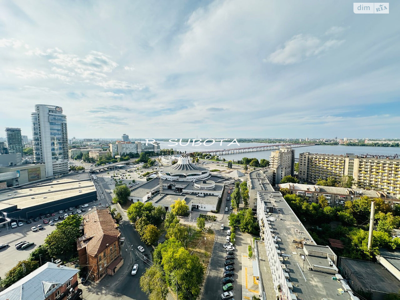 чотирикімнатна квартира в Дніпрі, район Парк Шевченка, на вул. Нірінберга Павла 10 в довготривалу оренду помісячно фото 1 чотирикімнатна квартира в Дніпрі, район Парк Шевченка, на вул. Нірінберга Павла 10 в довготривалу оренду помісячно фото 1