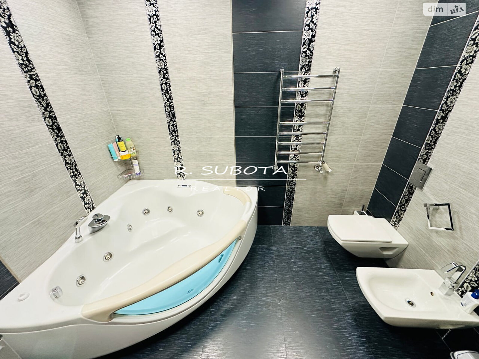 чотирикімнатна квартира в Дніпрі, район Парк Шевченка, на вул. Нірінберга Павла 10 в довготривалу оренду помісячно фото 1 чотирикімнатна квартира в Дніпрі, район Парк Шевченка, на вул. Нірінберга Павла 10 в довготривалу оренду помісячно фото 1