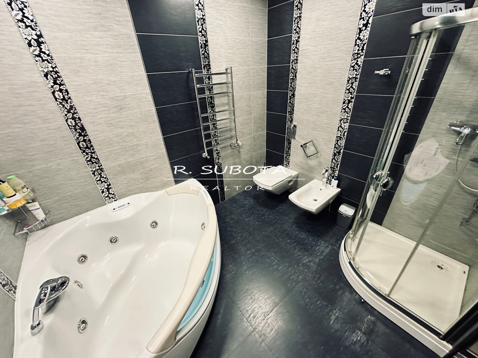 чотирикімнатна квартира в Дніпрі, район Парк Шевченка, на вул. Нірінберга Павла 10 в довготривалу оренду помісячно фото 1 чотирикімнатна квартира в Дніпрі, район Парк Шевченка, на вул. Нірінберга Павла 10 в довготривалу оренду помісячно фото 1