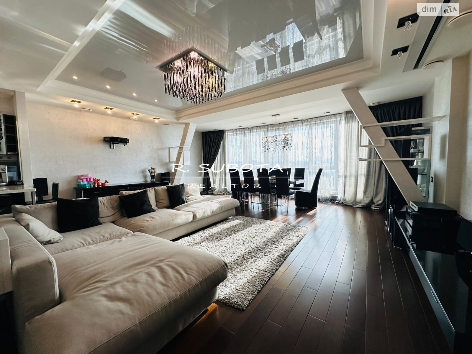 чотирикімнатна квартира в Дніпрі, район Парк Шевченка, на вул. Нірінберга Павла 10 в довготривалу оренду помісячно фото 1 чотирикімнатна квартира в Дніпрі, район Парк Шевченка, на вул. Нірінберга Павла 10 в довготривалу оренду помісячно фото 1