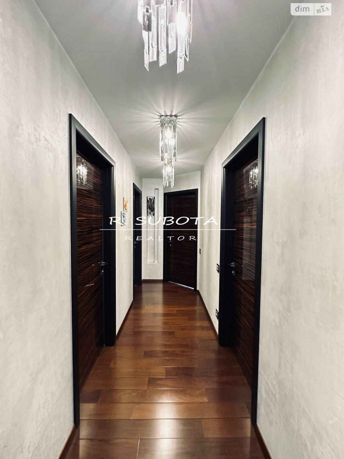 чотирикімнатна квартира в Дніпрі, район Парк Шевченка, на вул. Нірінберга Павла 10 в довготривалу оренду помісячно фото 1 чотирикімнатна квартира в Дніпрі, район Парк Шевченка, на вул. Нірінберга Павла 10 в довготривалу оренду помісячно фото 1