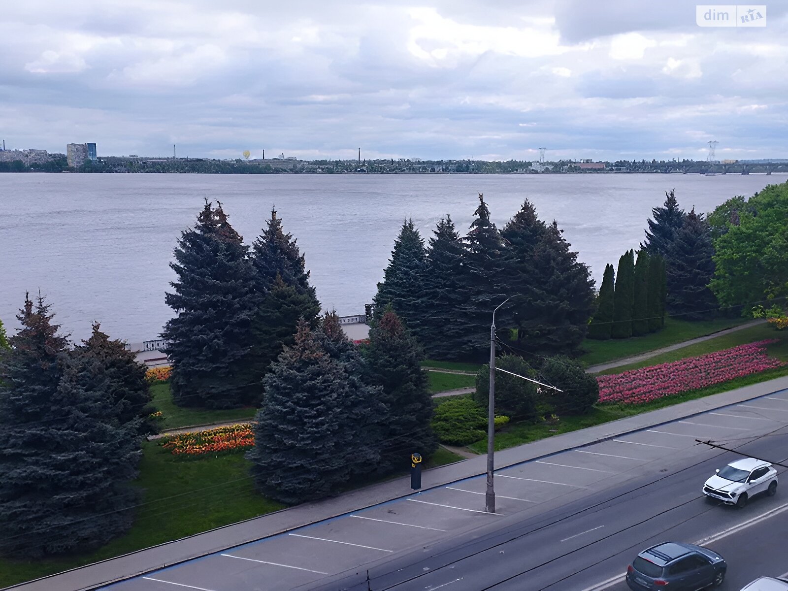 однокімнатна квартира в Дніпрі, район Парк Шевченка, на вул. Січеславська Набережна в довготривалу оренду помісячно фото 1 однокімнатна квартира в Дніпрі, район Парк Шевченка, на вул. Січеславська Набережна в довготривалу оренду помісячно фото 1