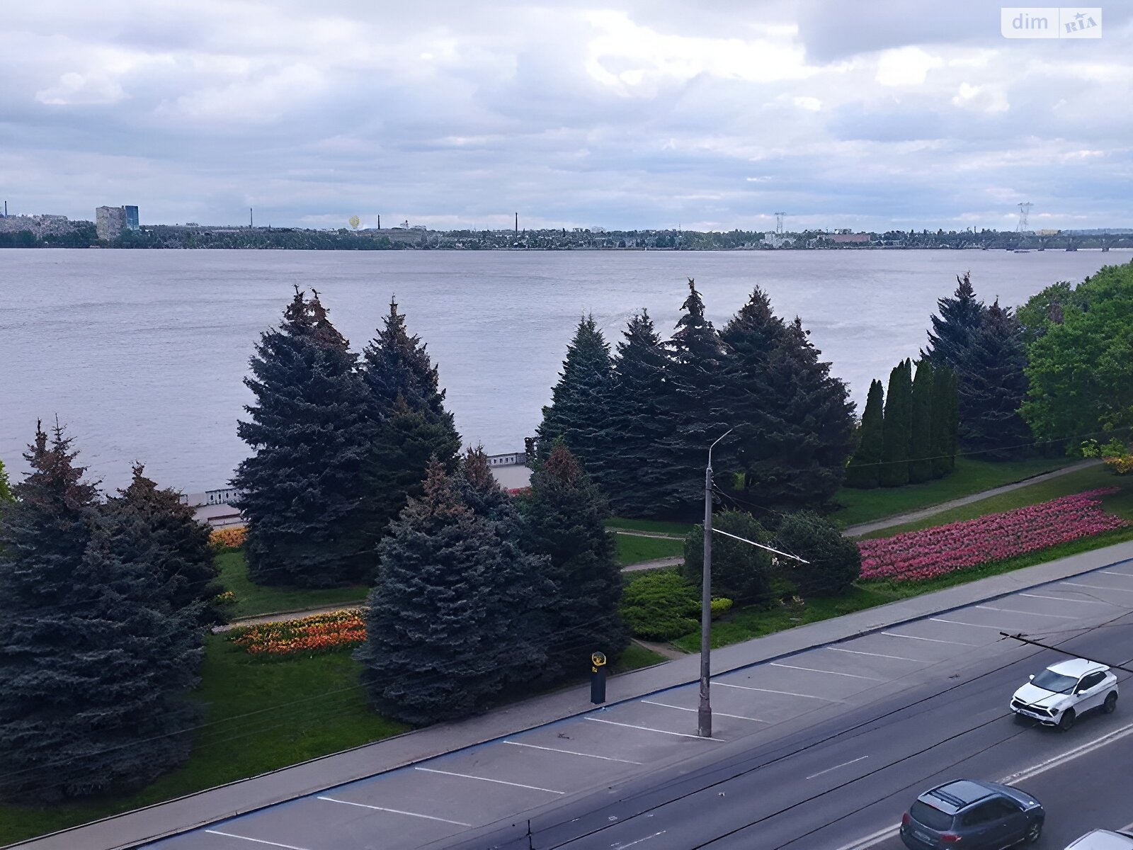 однокімнатна квартира в Дніпрі, район Парк Шевченка, на вул. Січеславська Набережна в довготривалу оренду помісячно фото 1 однокімнатна квартира в Дніпрі, район Парк Шевченка, на вул. Січеславська Набережна в довготривалу оренду помісячно фото 1