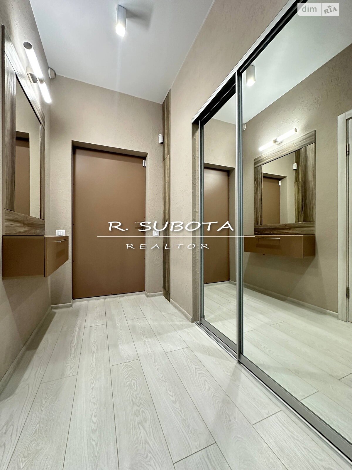 трехкомнатная квартира в Днепре, район Парк Шевченко, на ул. Вернадского Владимира 29К в аренду на долгий срок помесячно фото 1 трехкомнатная квартира в Днепре, район Парк Шевченко, на ул. Вернадского Владимира 29К в аренду на долгий срок помесячно фото 1