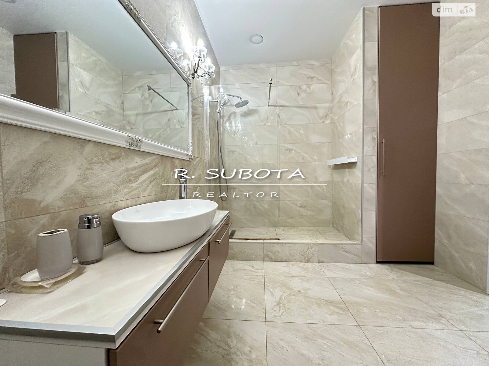 трехкомнатная квартира в Днепре, район Парк Шевченко, на ул. Вернадского Владимира 29К в аренду на долгий срок помесячно фото 1 трехкомнатная квартира в Днепре, район Парк Шевченко, на ул. Вернадского Владимира 29К в аренду на долгий срок помесячно фото 1