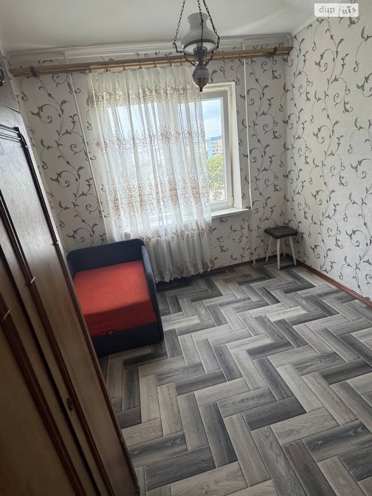 трикімнатна квартира в Дніпрі, район Парус, на вул. Метробудівська 14 в довготривалу оренду помісячно фото 1 трикімнатна квартира в Дніпрі, район Парус, на вул. Метробудівська 14 в довготривалу оренду помісячно фото 1