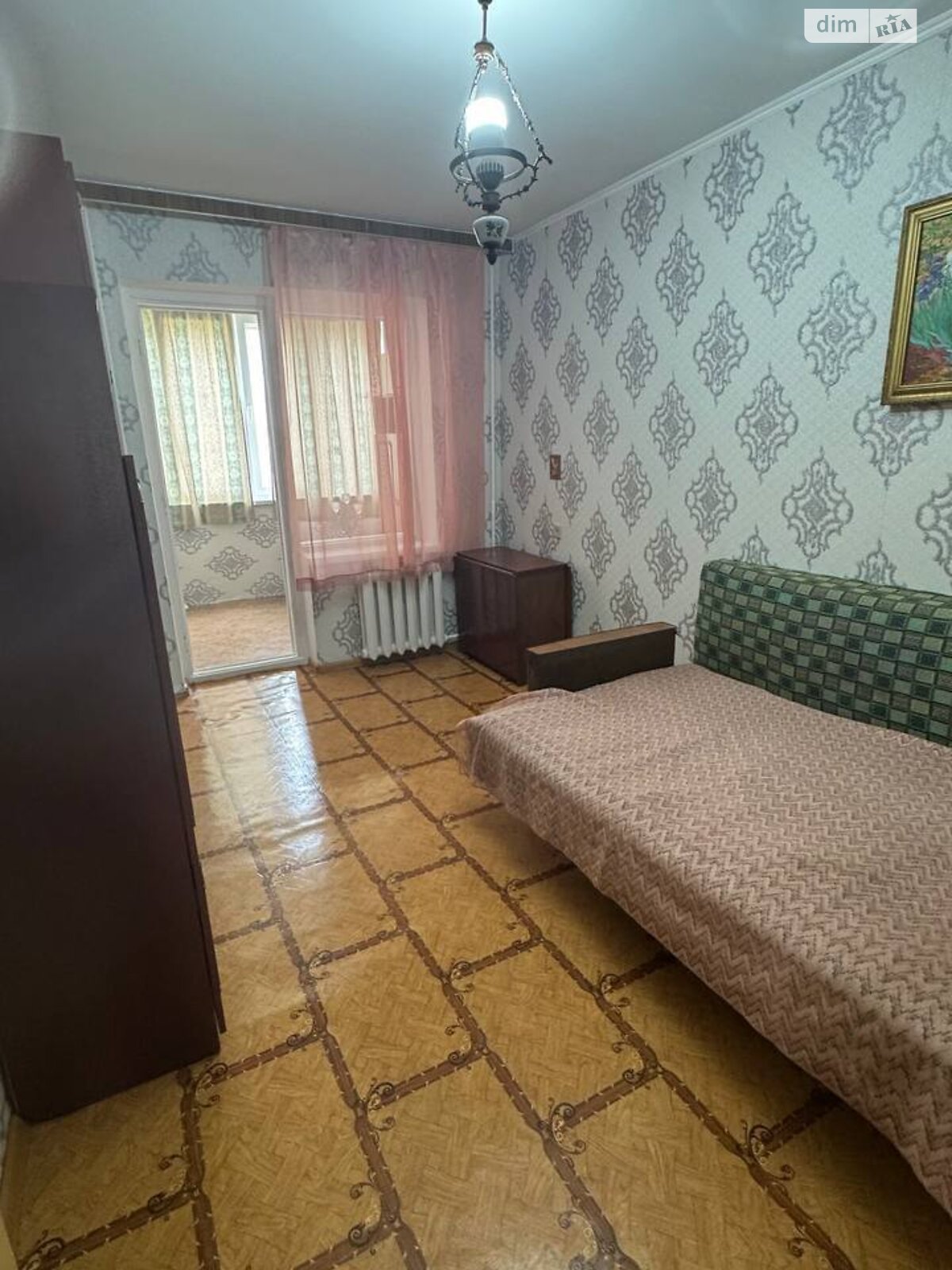 трикімнатна квартира в Дніпрі, район Парус, на вул. Метробудівська 14 в довготривалу оренду помісячно фото 1 трикімнатна квартира в Дніпрі, район Парус, на вул. Метробудівська 14 в довготривалу оренду помісячно фото 1