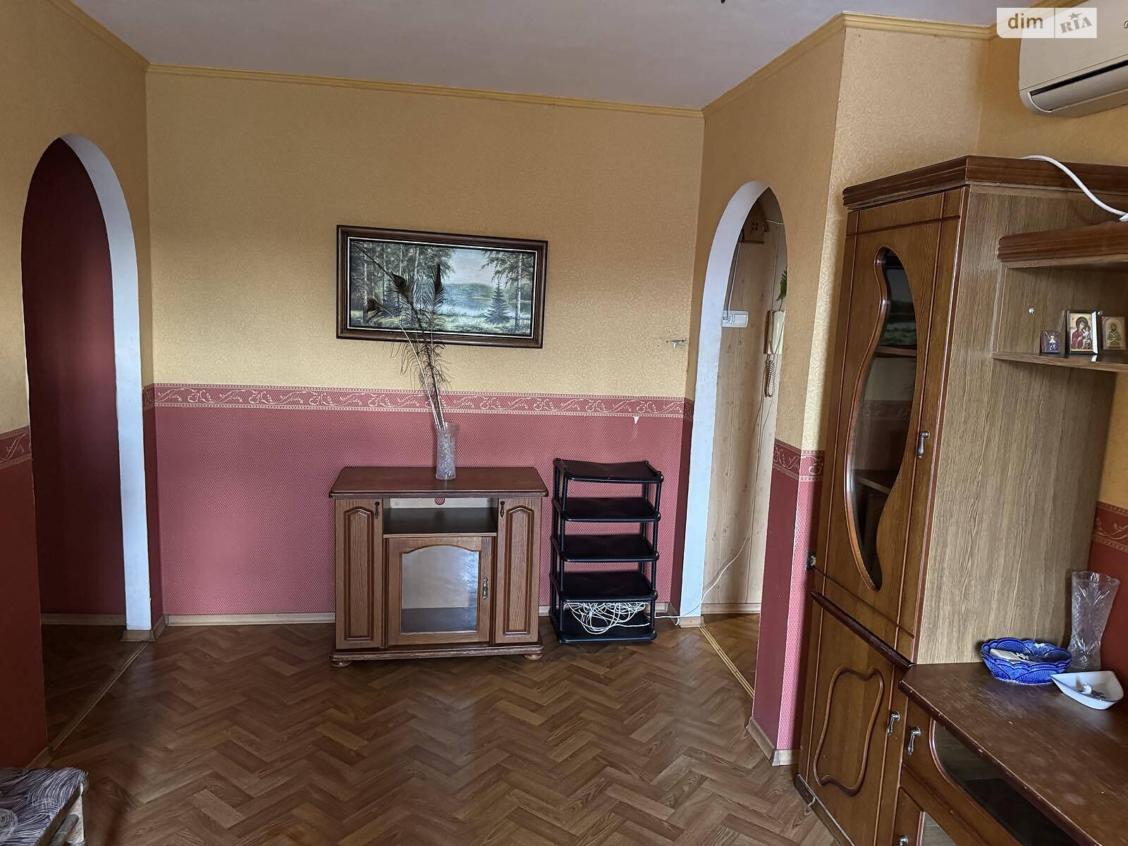 трехкомнатная квартира в Днепре, район Парус, на ул. Мониторная 10 в аренду на долгий срок помесячно фото 1 трехкомнатная квартира в Днепре, район Парус, на ул. Мониторная 10 в аренду на долгий срок помесячно фото 1
