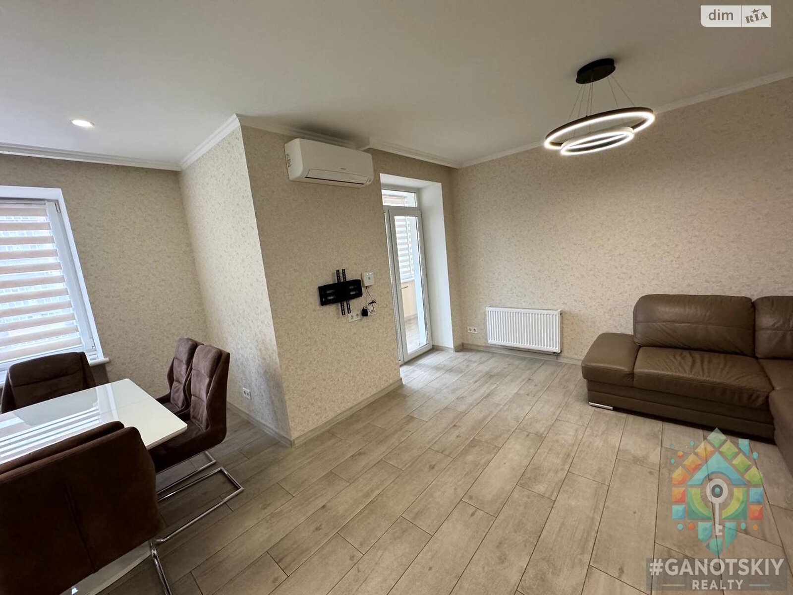 чотирикімнатна квартира в Дніпрі, район Перемога-1, на вул. Набережна Перемоги 62 в довготривалу оренду помісячно фото 1 чотирикімнатна квартира в Дніпрі, район Перемога-1, на вул. Набережна Перемоги 62 в довготривалу оренду помісячно фото 1