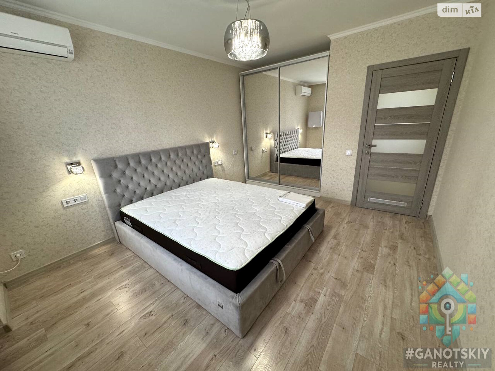 чотирикімнатна квартира в Дніпрі, район Перемога-1, на вул. Набережна Перемоги 62 в довготривалу оренду помісячно фото 1 чотирикімнатна квартира в Дніпрі, район Перемога-1, на вул. Набережна Перемоги 62 в довготривалу оренду помісячно фото 1